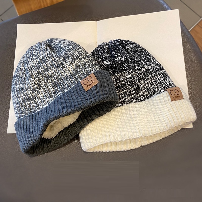 Tuque tricotée style japonais doublure polaire cache-oreilles