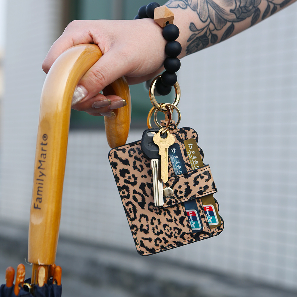 Bracelet silicone porte-clés pendentif