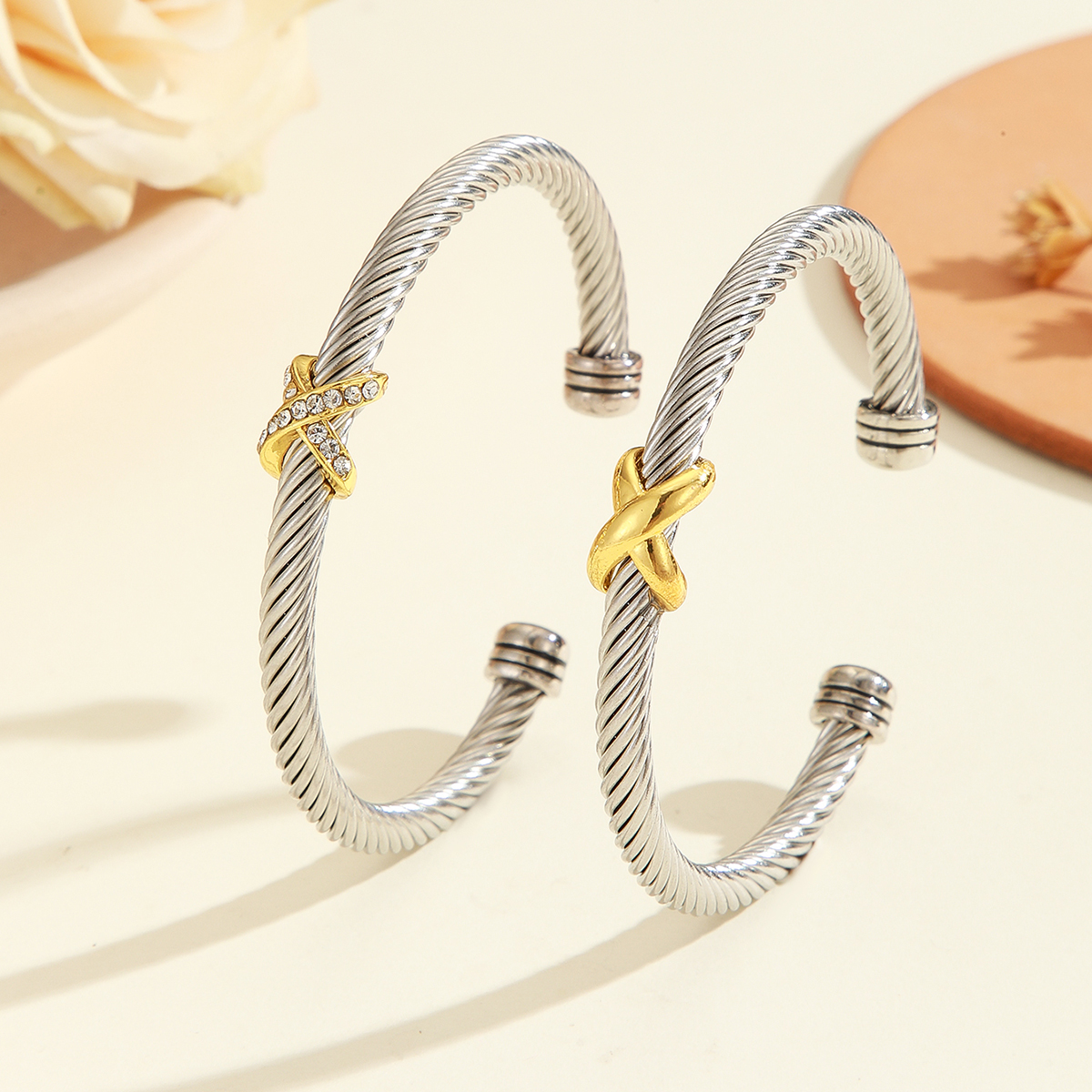 Bracelet acier 8 caractères croix personnalisé