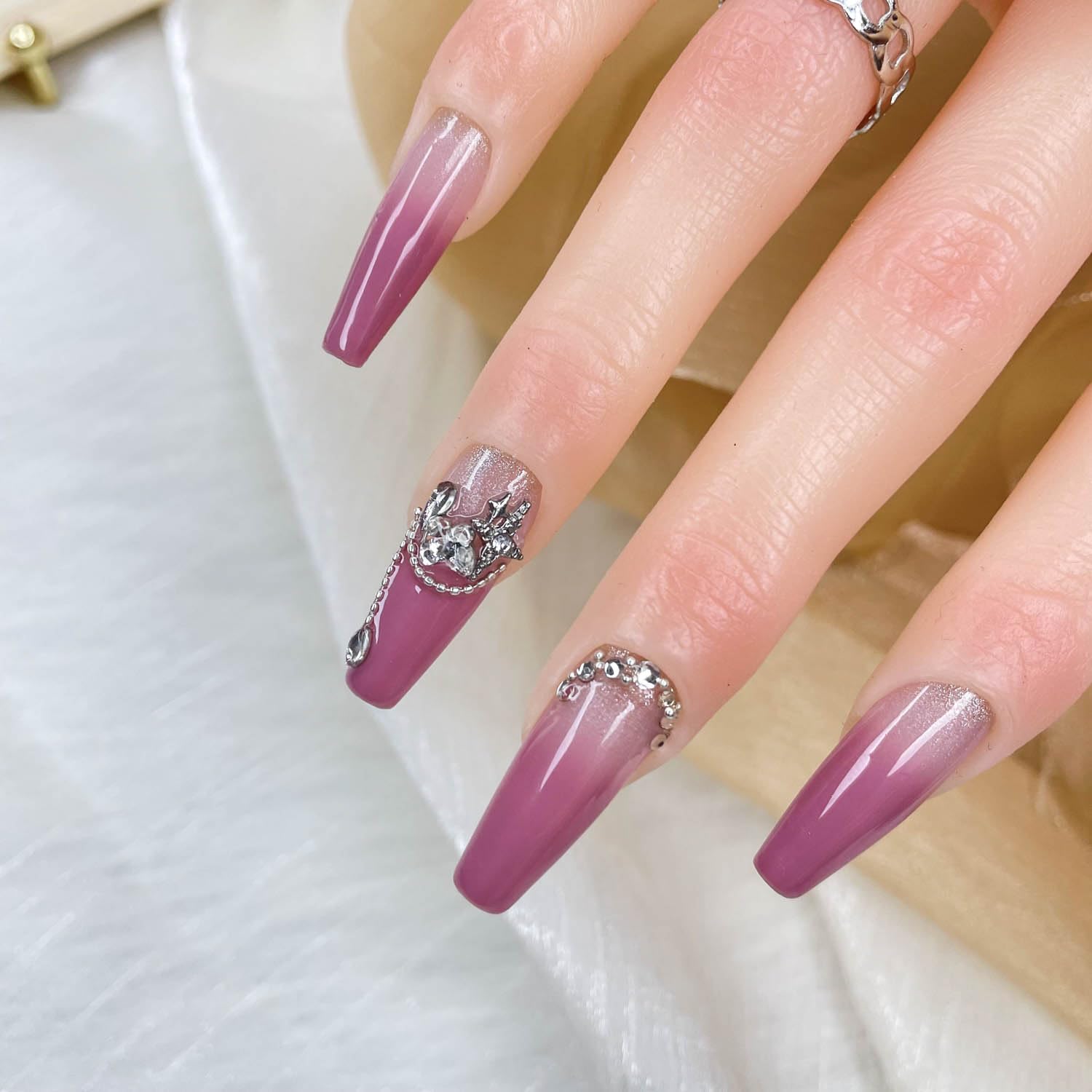 GGDDSHA Faux ongles Lavender Luster 3D peints main