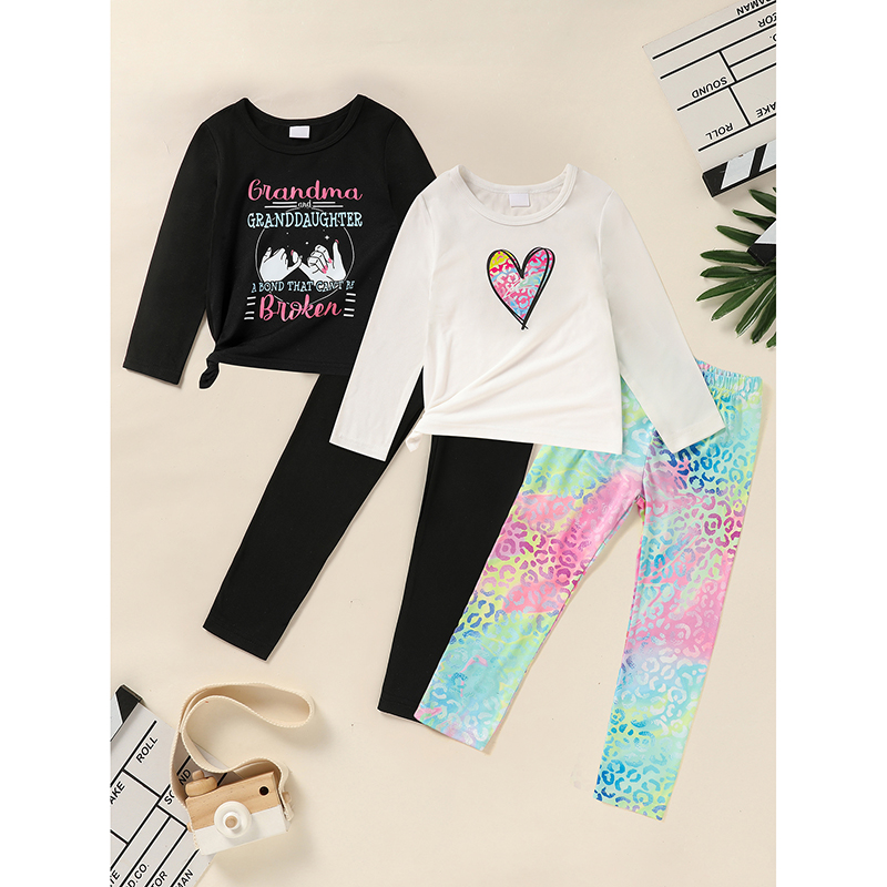 Ensemble pyjama enfant «Grandmère et petite-fille»
