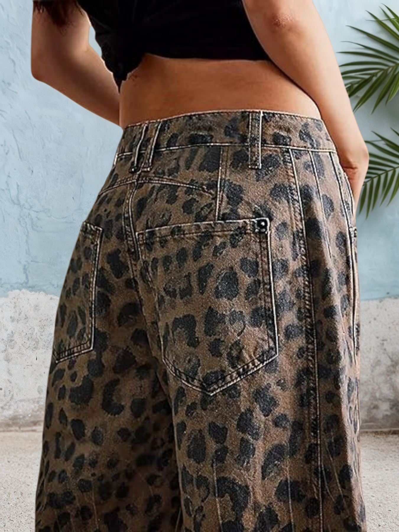 Jean léopard femme taille moyenne couture courbe