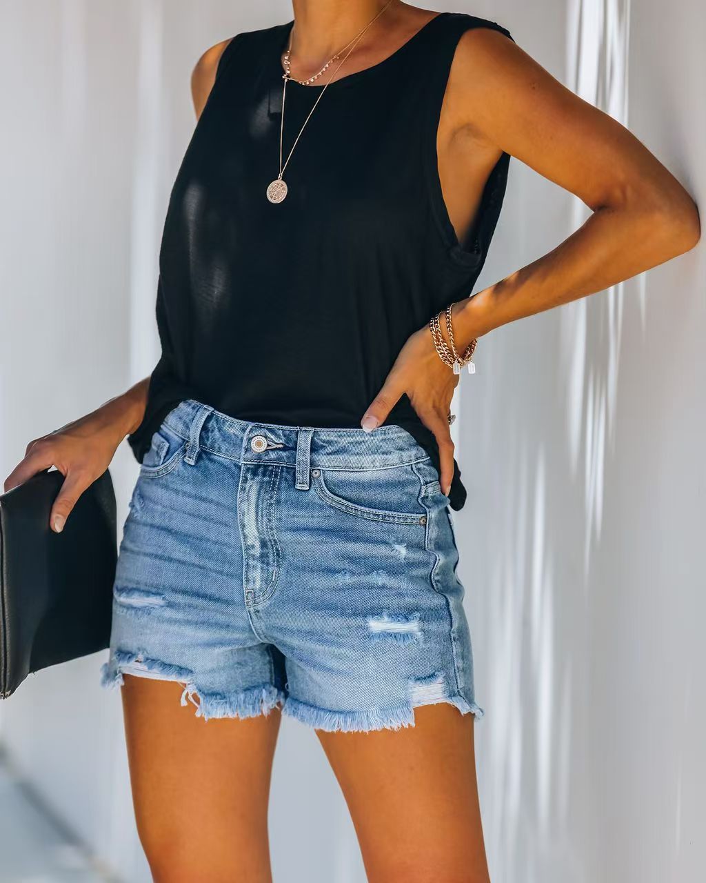 Short denim femme déchiré délavé franges ourlet