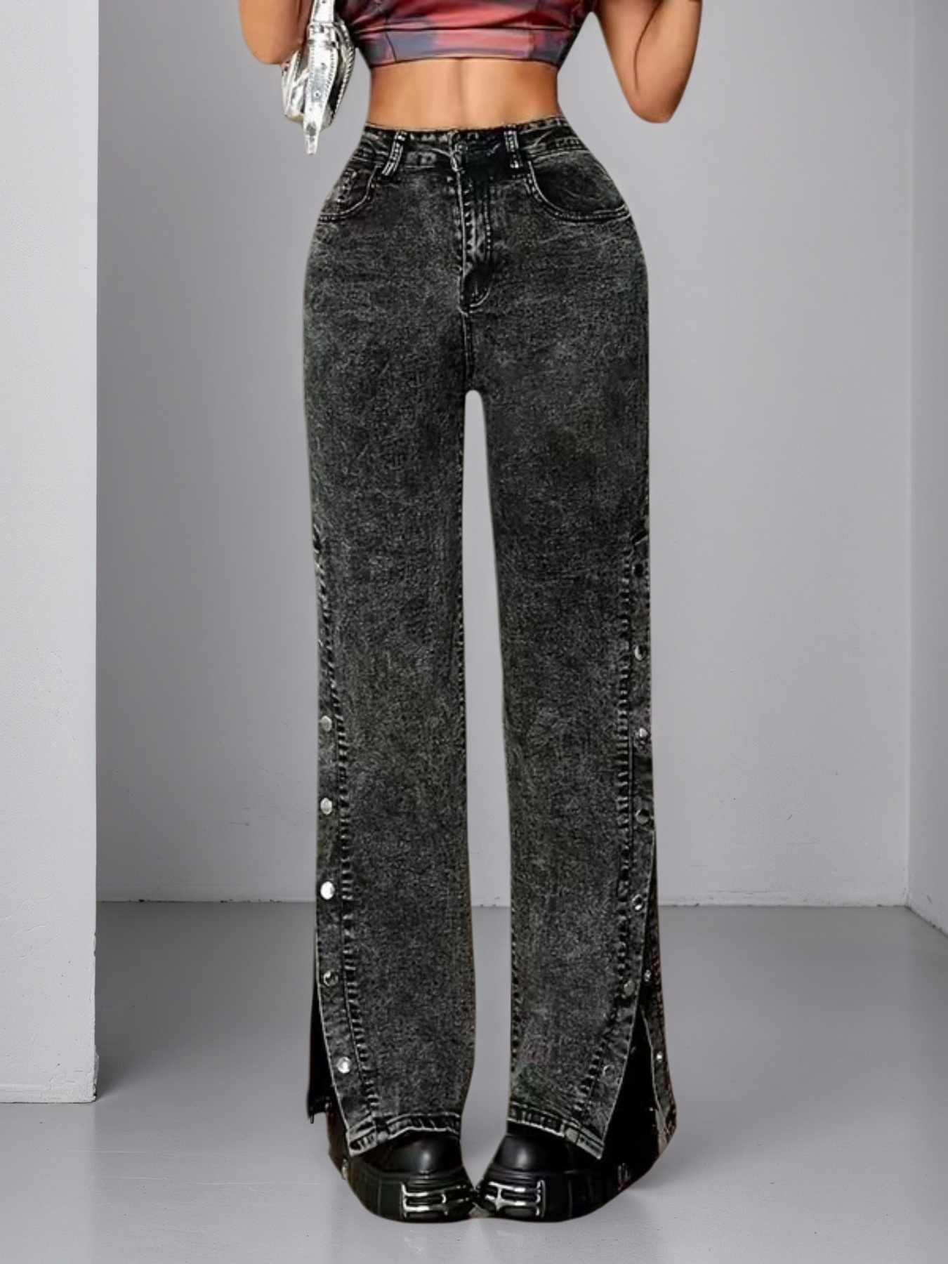 Jean évasé taille haute avec boucles latérales