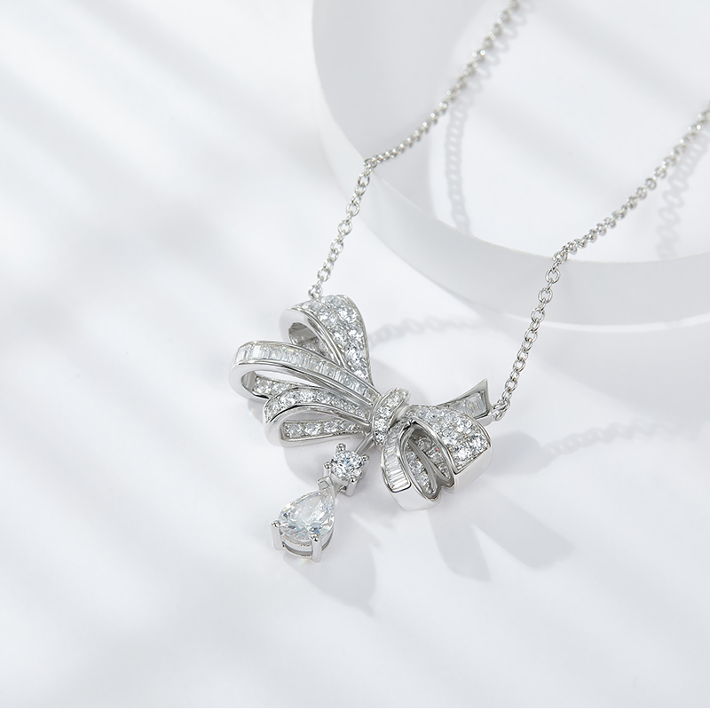 1Butterfly - Pendentif moissanite S925 argent/platine luxe pour femme