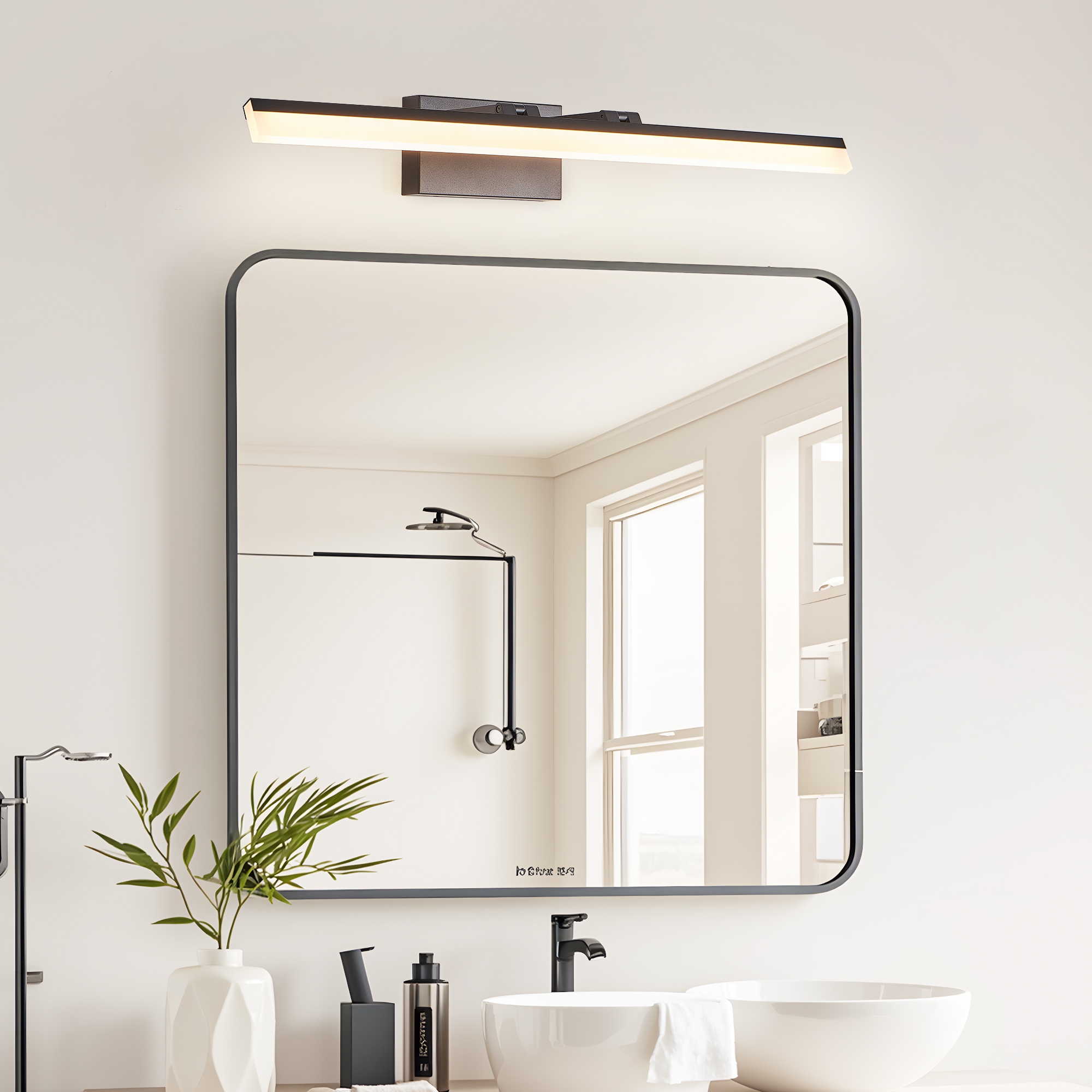 Applique vanité DEL 32" noir, miroir, design épuré