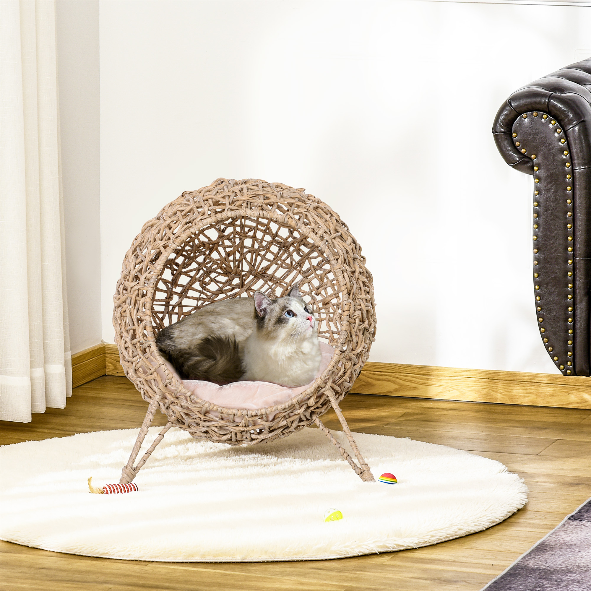 Lit chat tressé 20.5" feuille bananier beige
