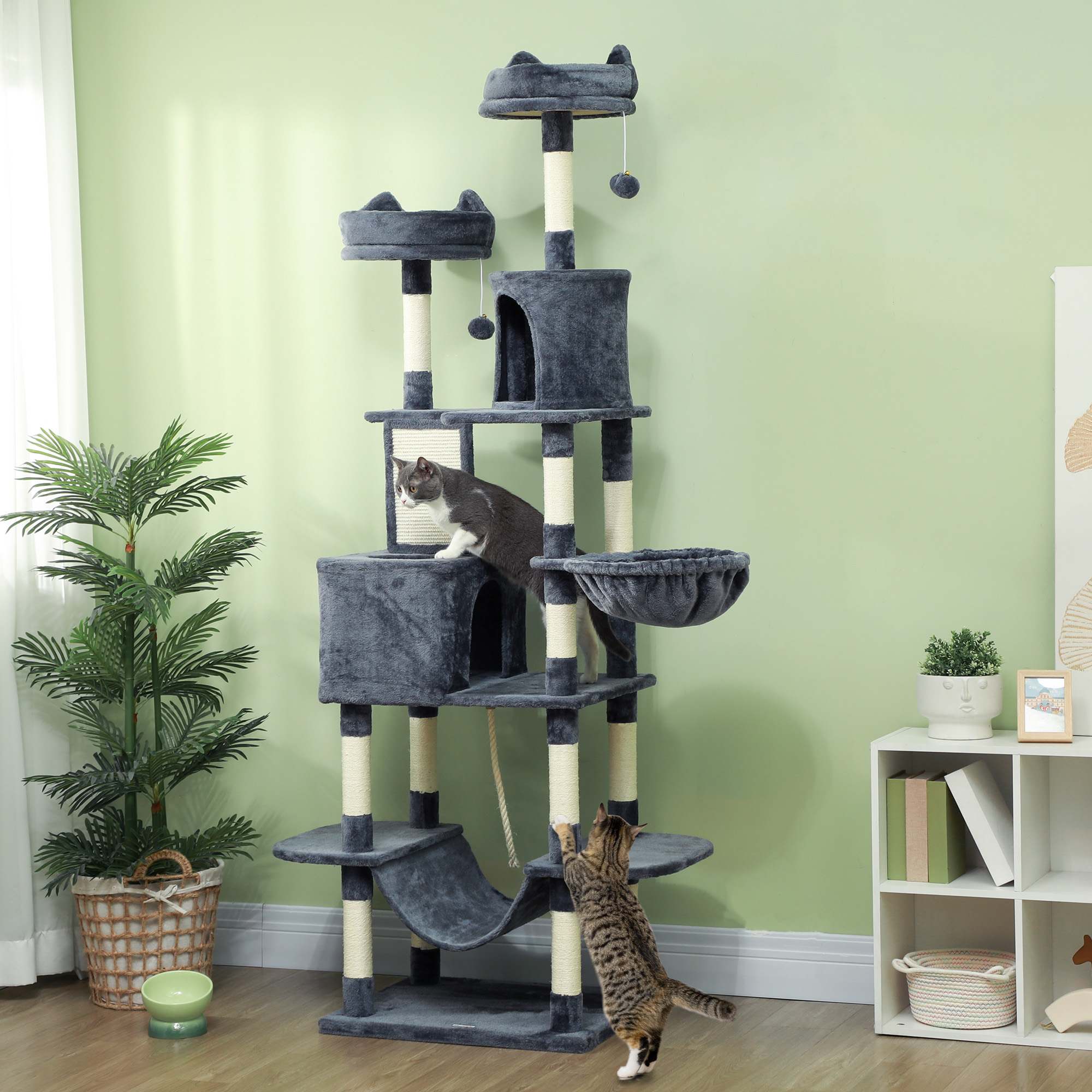 Arbre chat 81 po avec griffoirs et lits, gris