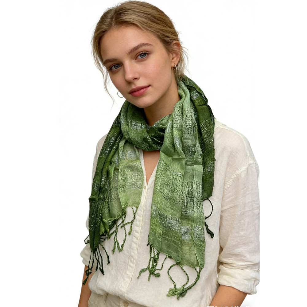 Long foulard léger avec paillettes métalliques