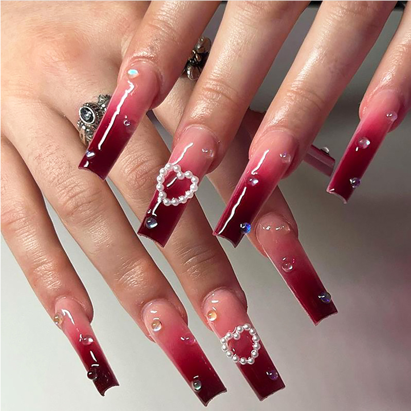24 ongles artificiels cœur rouge long carré