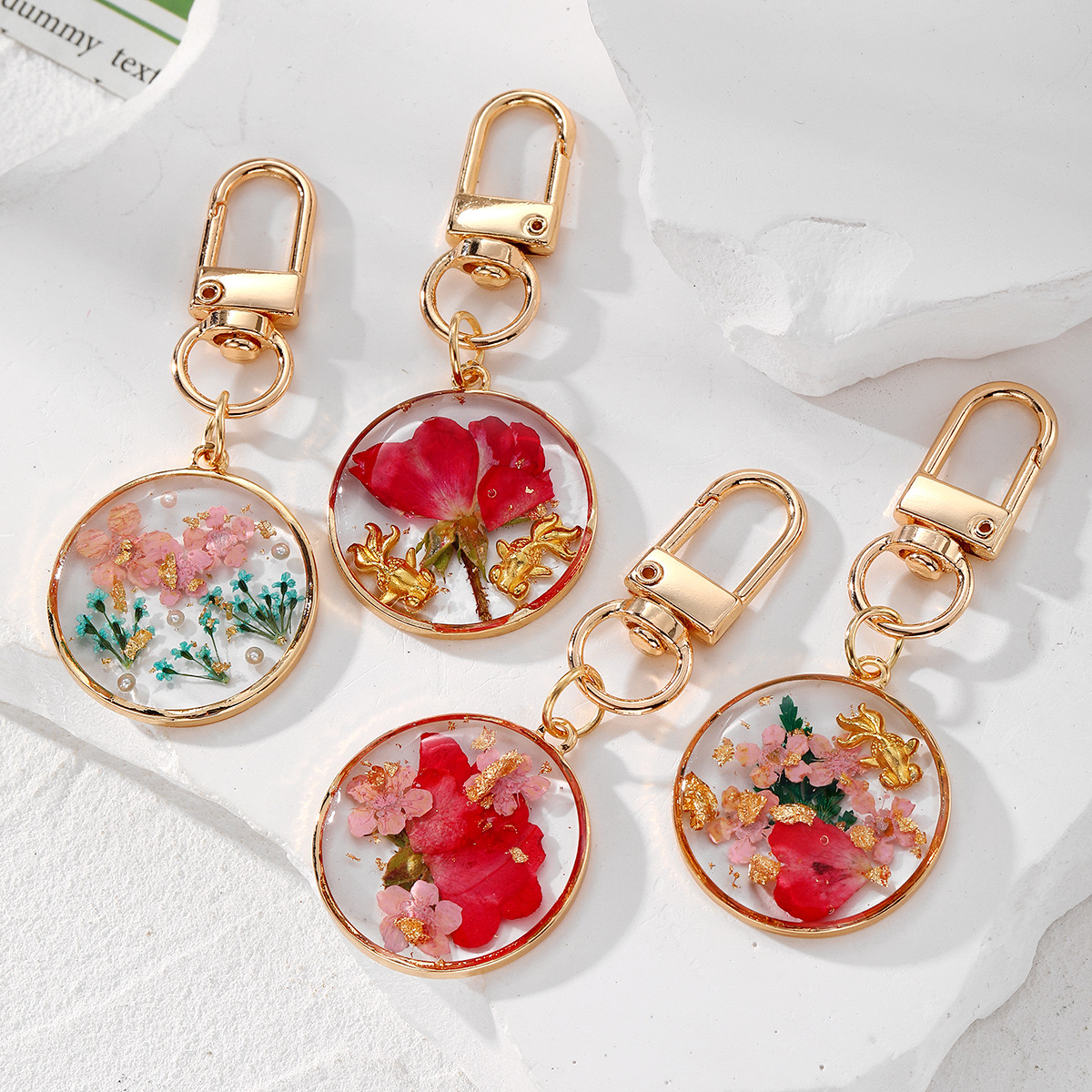 Porte-clés fleur pressée en résine artisanal