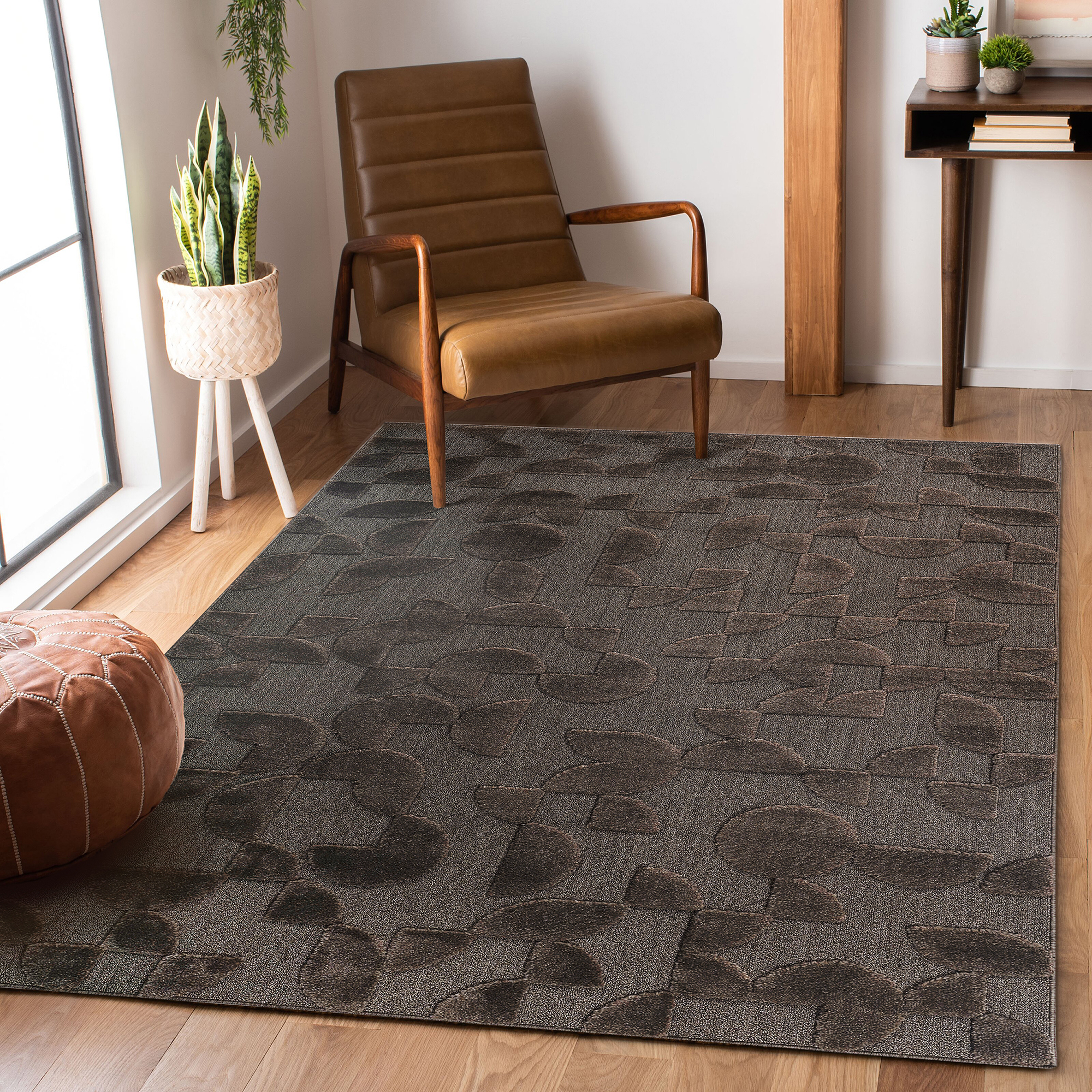 Tapis Step collection brun 7'9''x10', géométrique