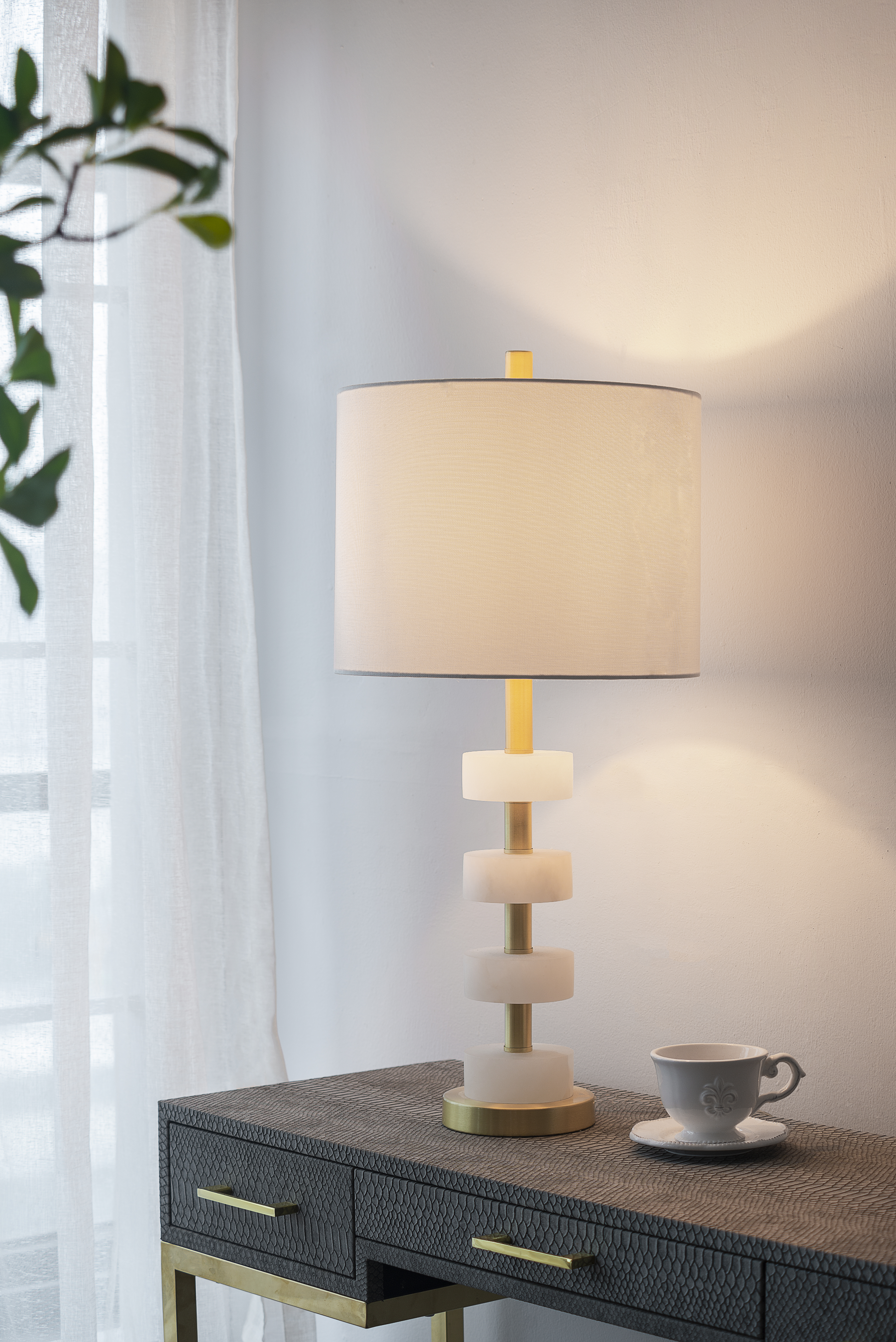 Lampe table marbre 13x13x26''