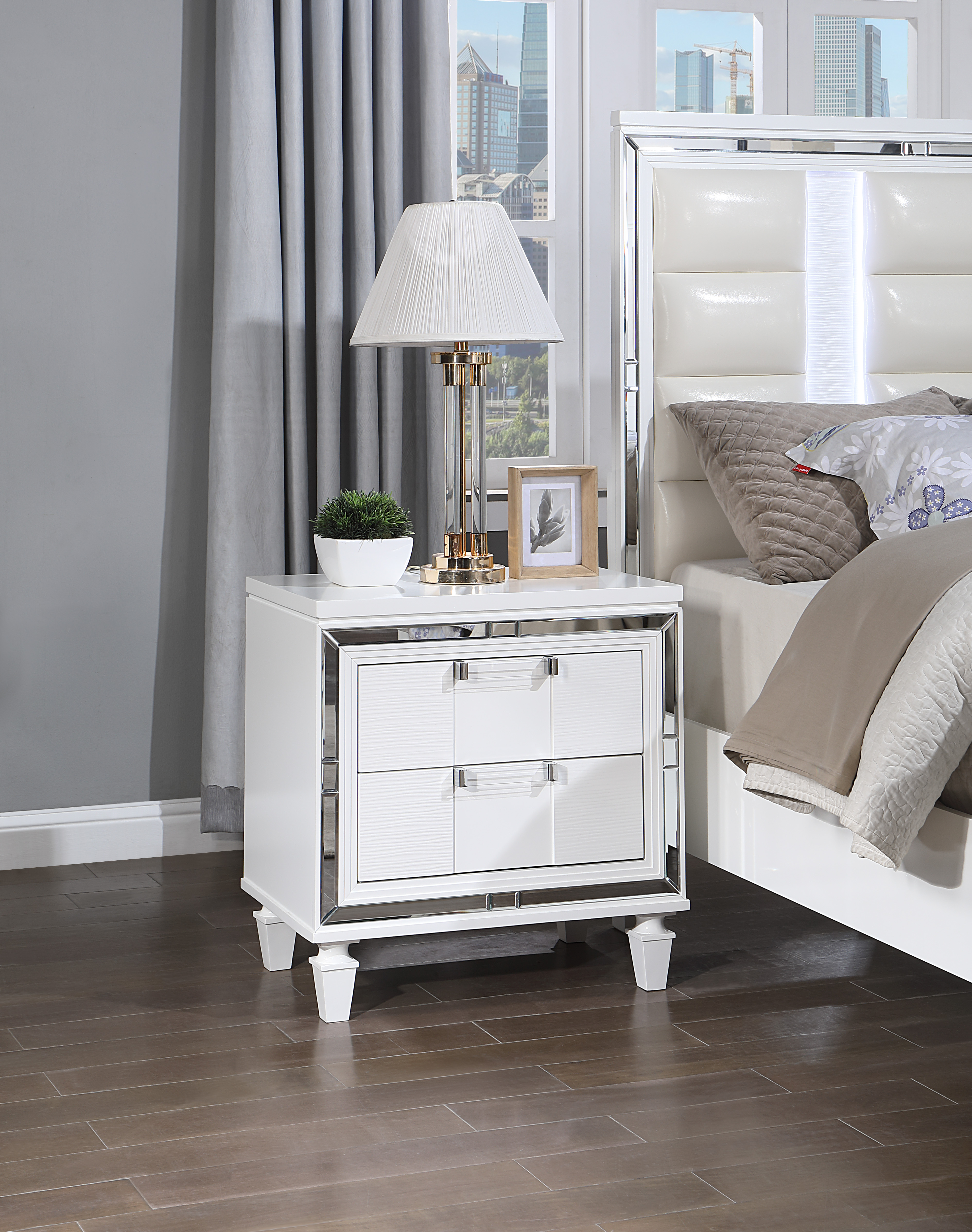 Genoa G05790-N Table nuit blanc étincelant