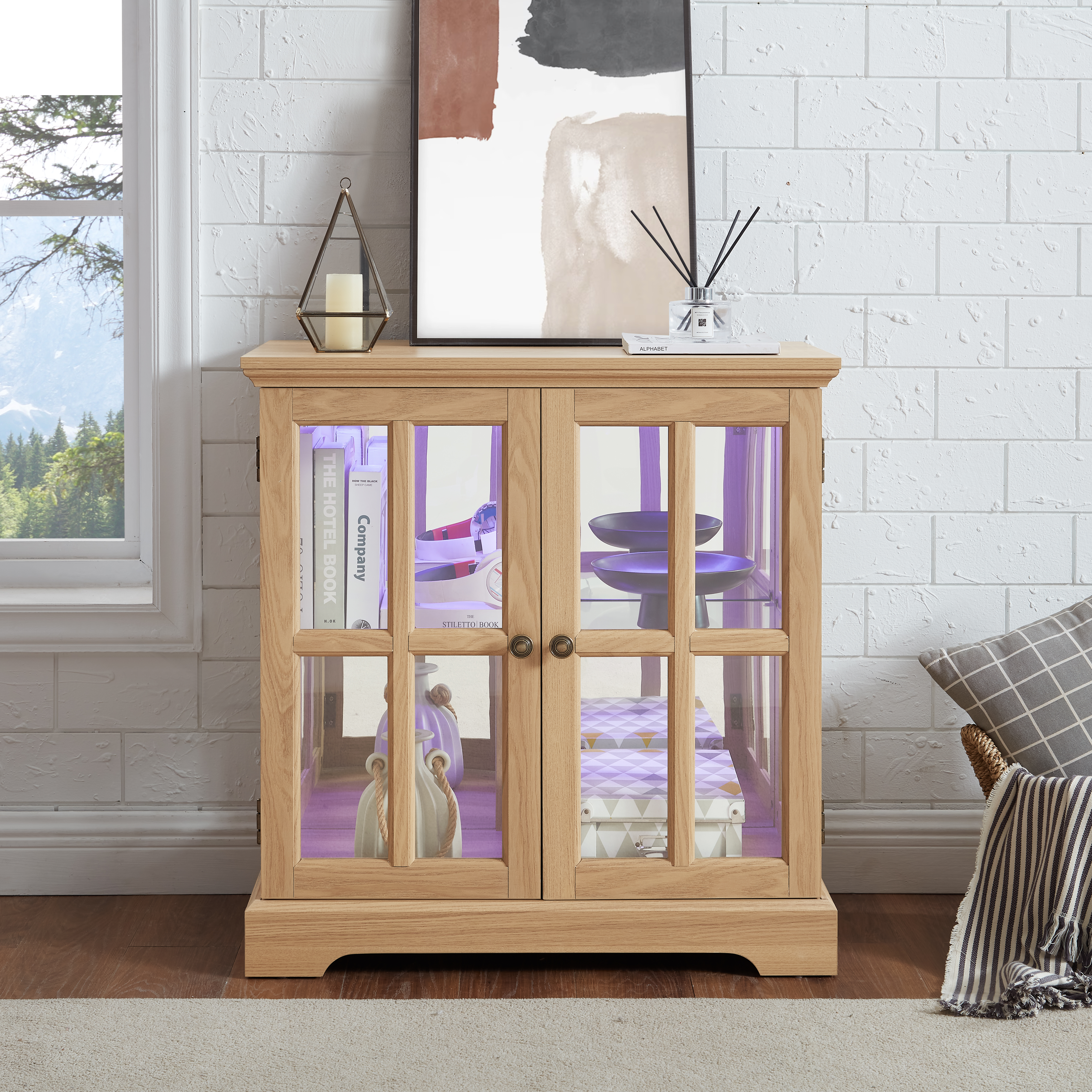 Armoire vitrine LED chêne, portes treillis, ajustable