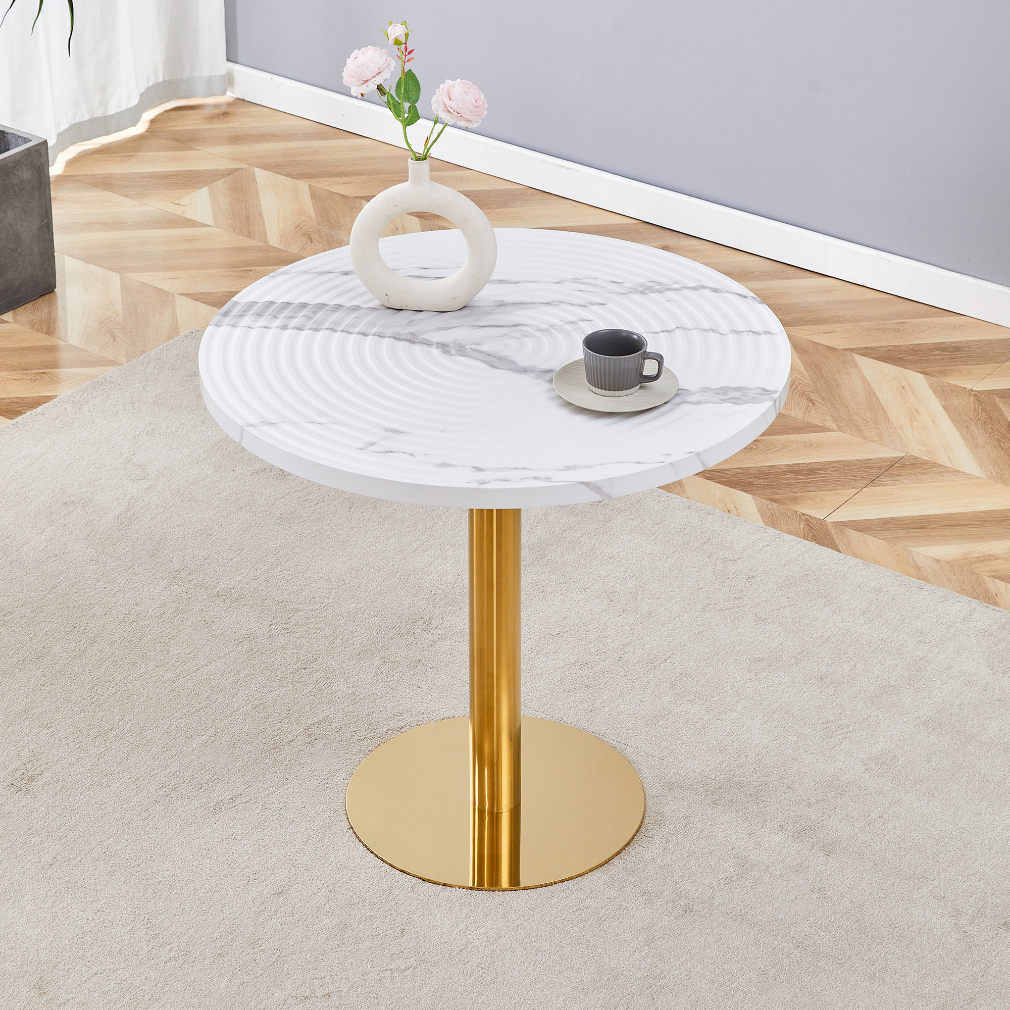 Table ronde marbre blanc 31.5po piédestal doré