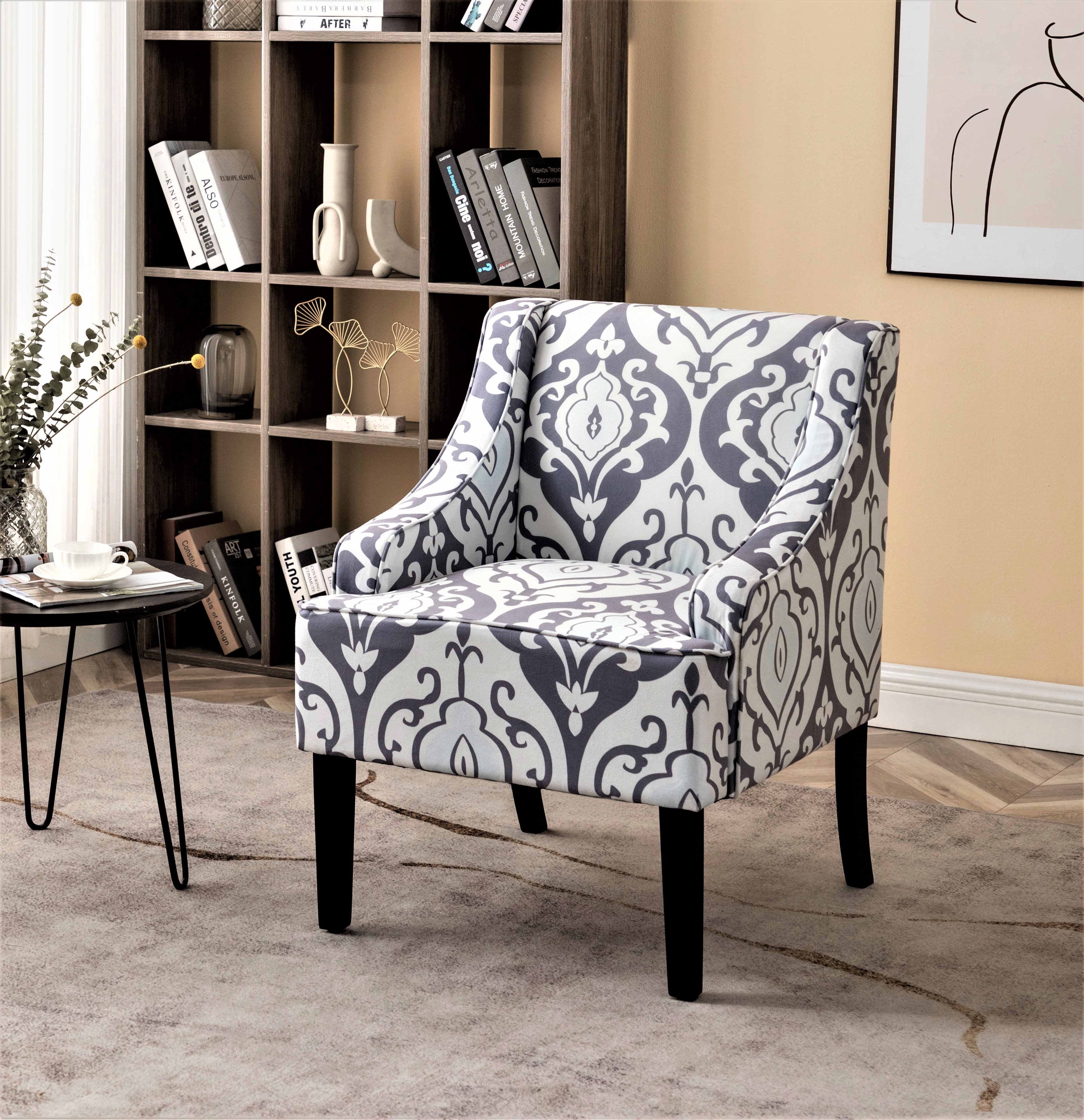 Chaise accent rembourrée bois cadre pieds effilés ressorts mousse