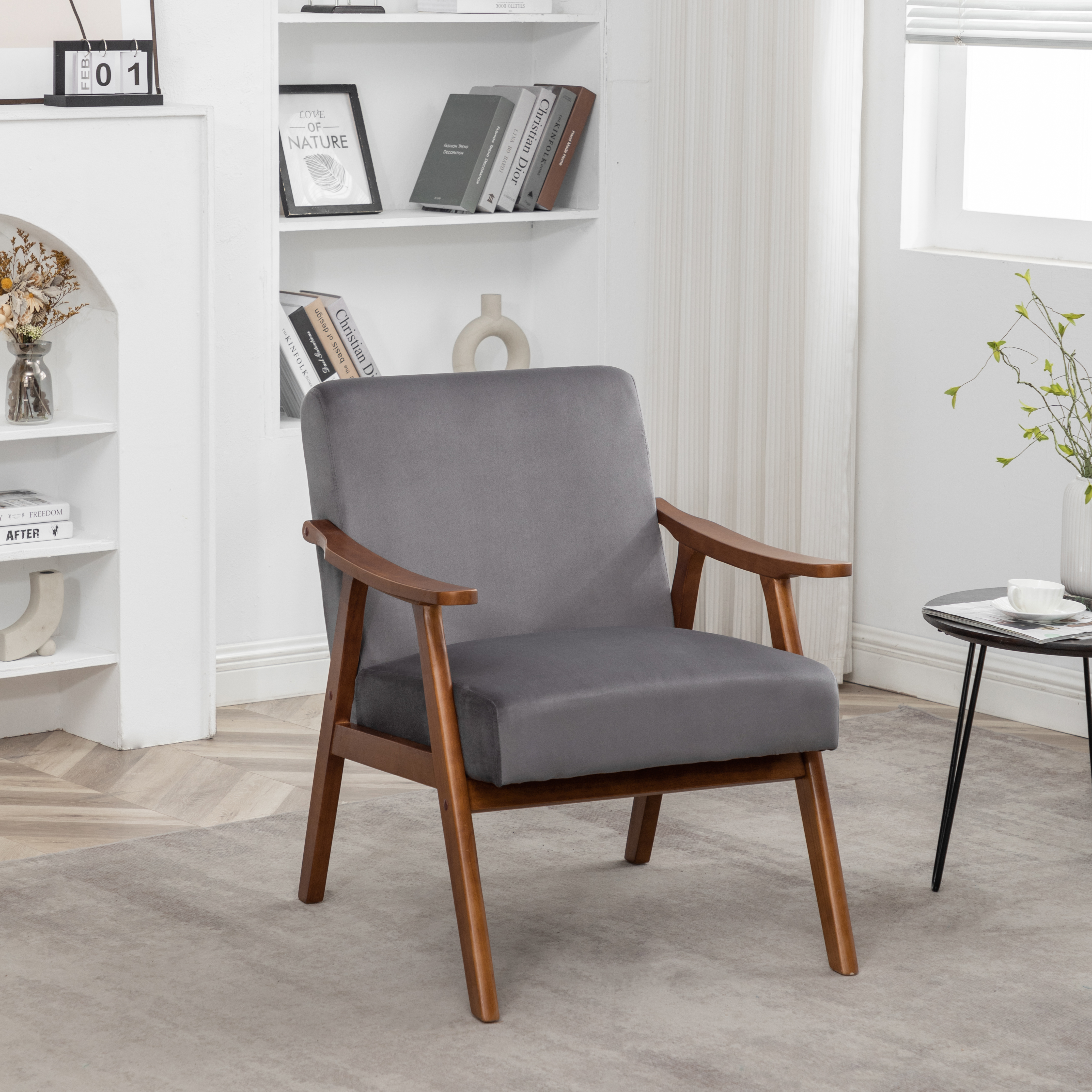 Fauteuil accent velours gris cadre bois mid-century