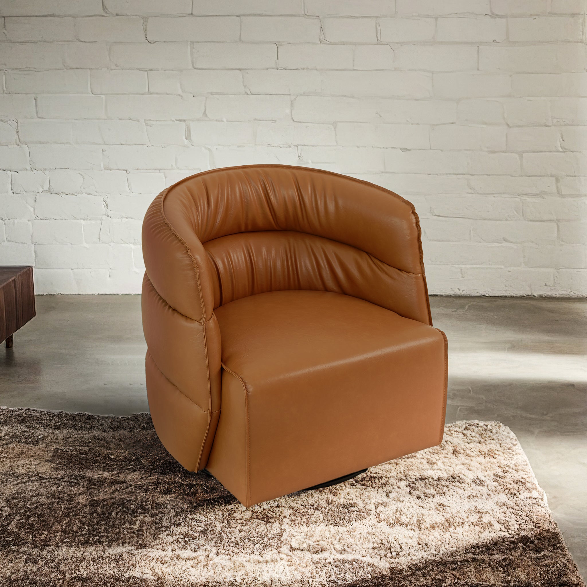 Chaise pivotante Walden cuir végétal tan