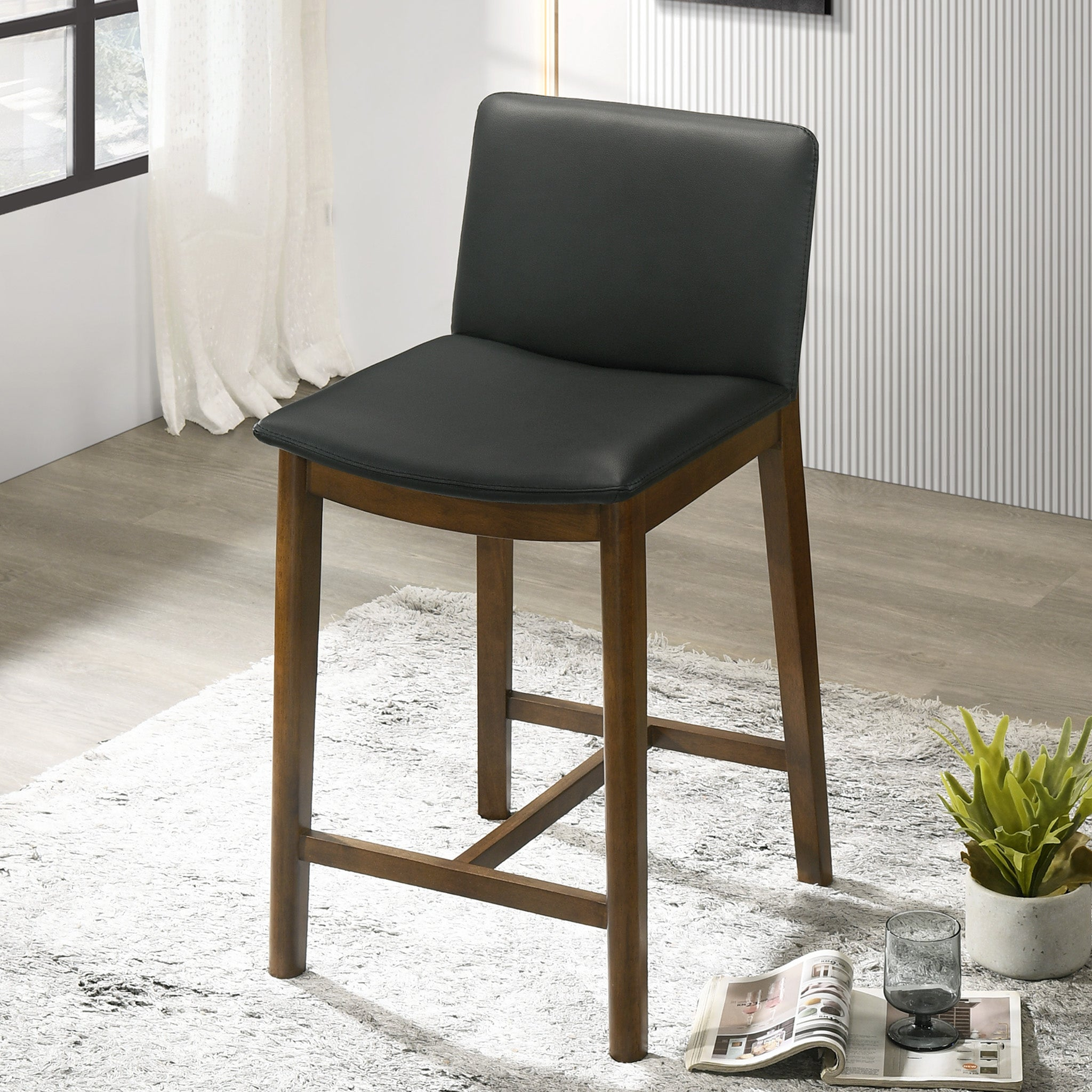 Shannon Chaise comptoir cuir végan noir