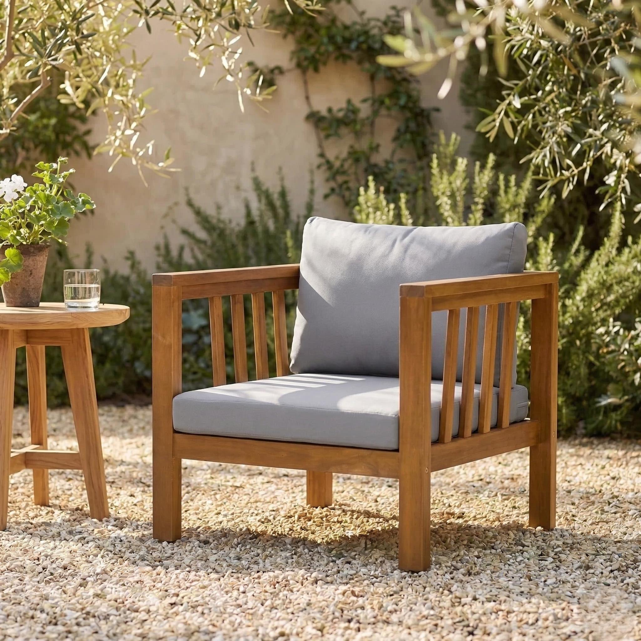 Fauteuil club acacia bois moderne coussin épais gris