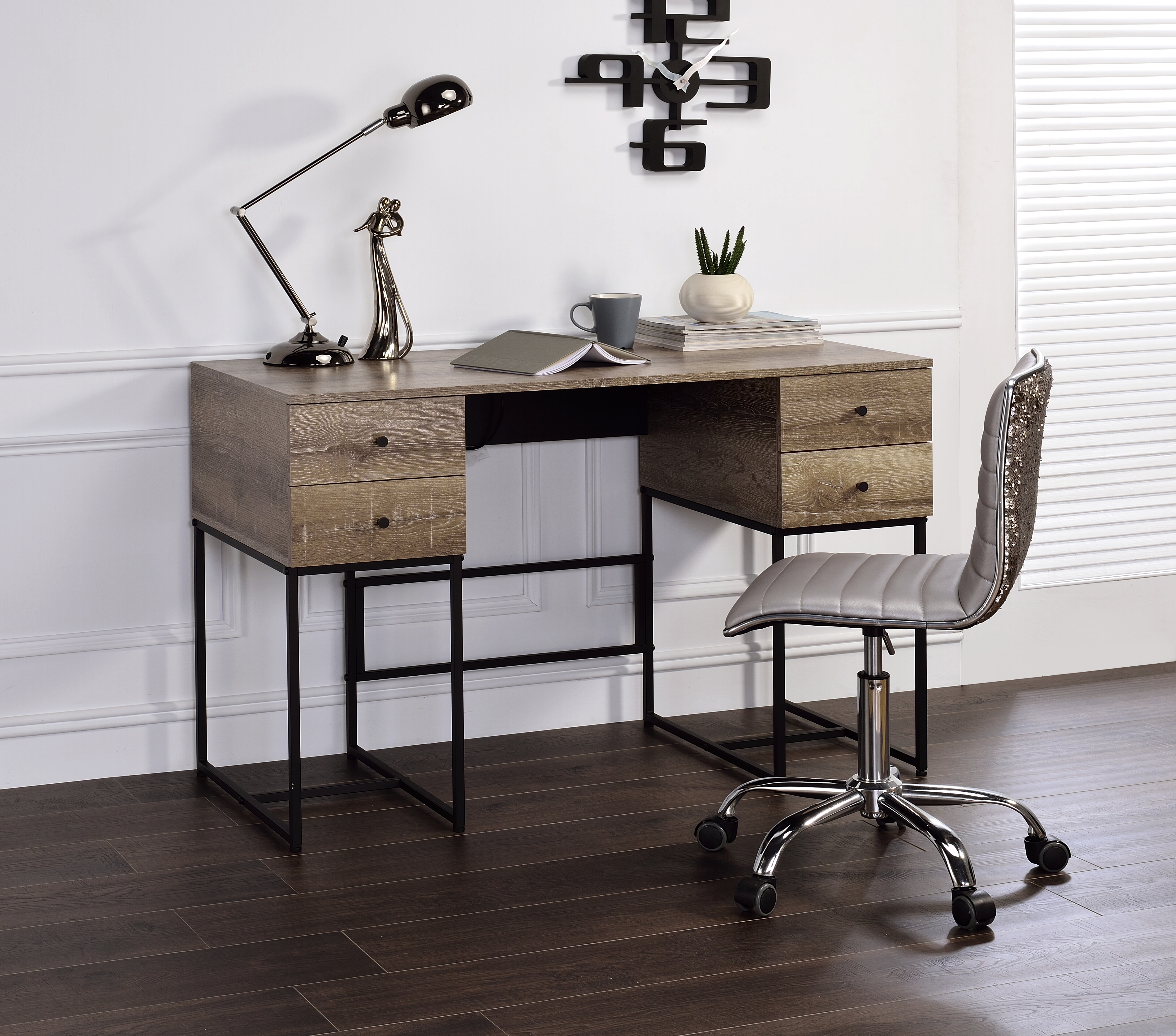 Bureau Desirre chêne rustique noir, port USB