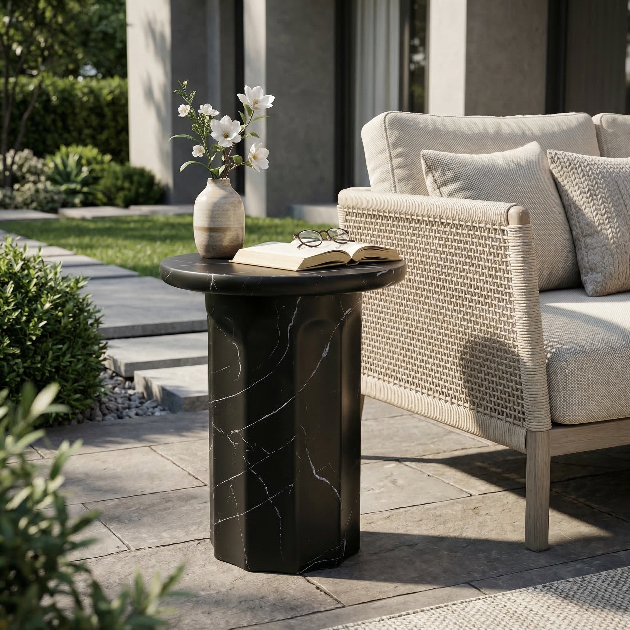 Table d'appoint extérieur béton noir effet marbre MGO