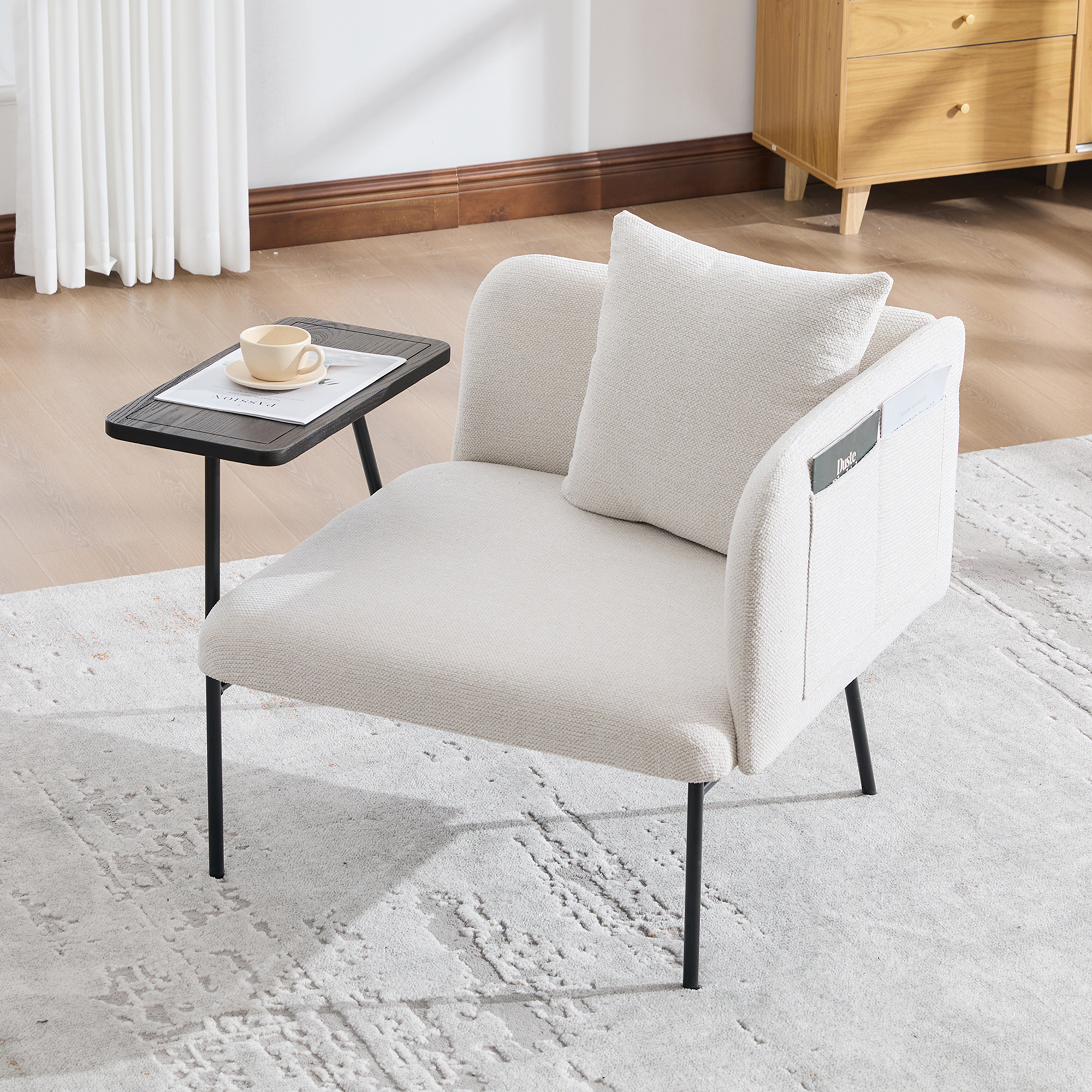 Fauteuil de détente avec petite table et oreiller, jambes métal