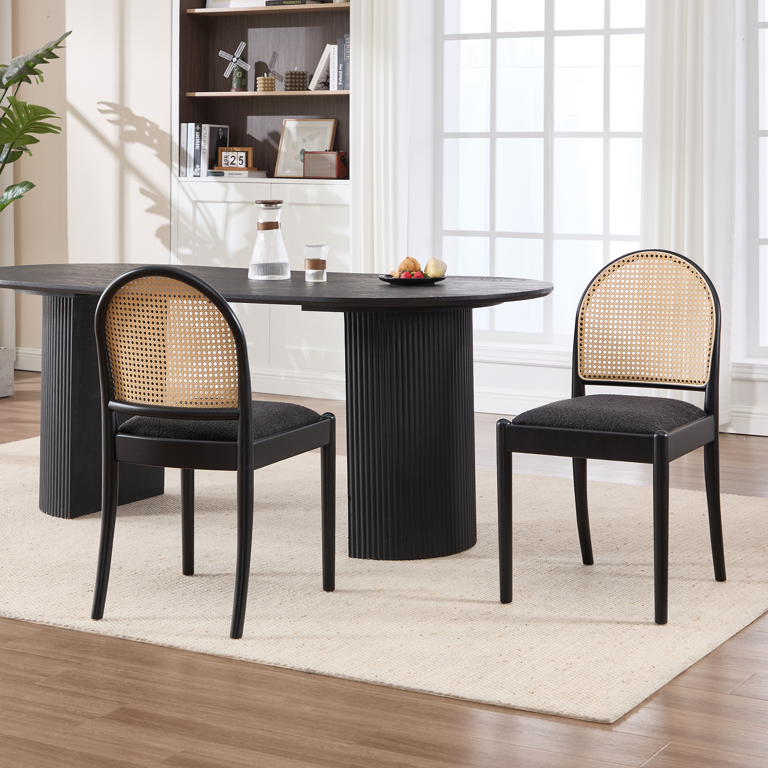 Chaises rotin 2 lin dossier pieds bois noir