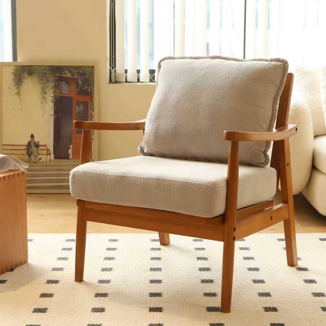 Fauteuil accent cadre bois gris coussin tissu salon chambre