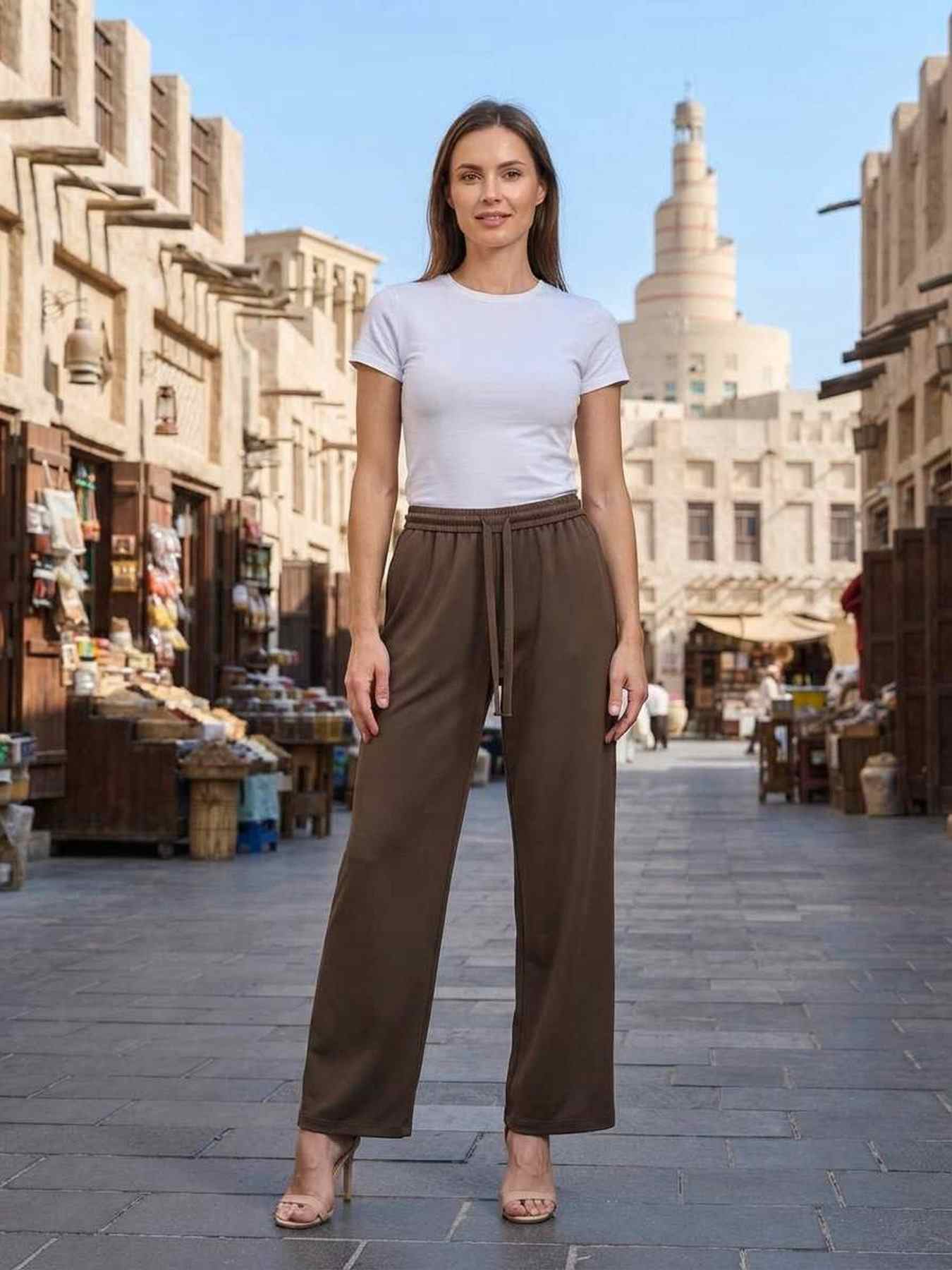 Pantalon décontracté femme, jambe droite, usage quotidien
