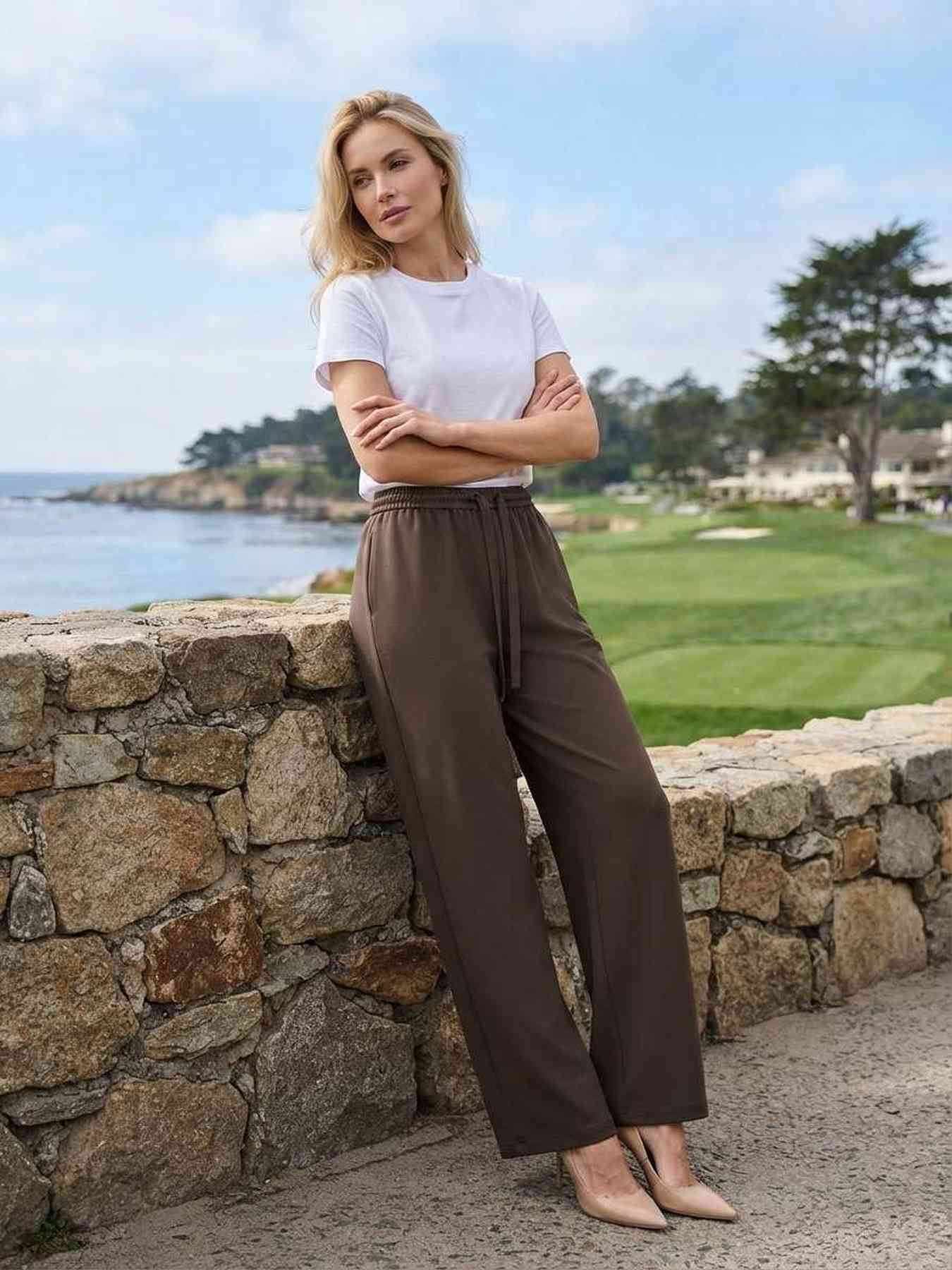 Pantalon décontracté femme, jambe droite, usage quotidien
