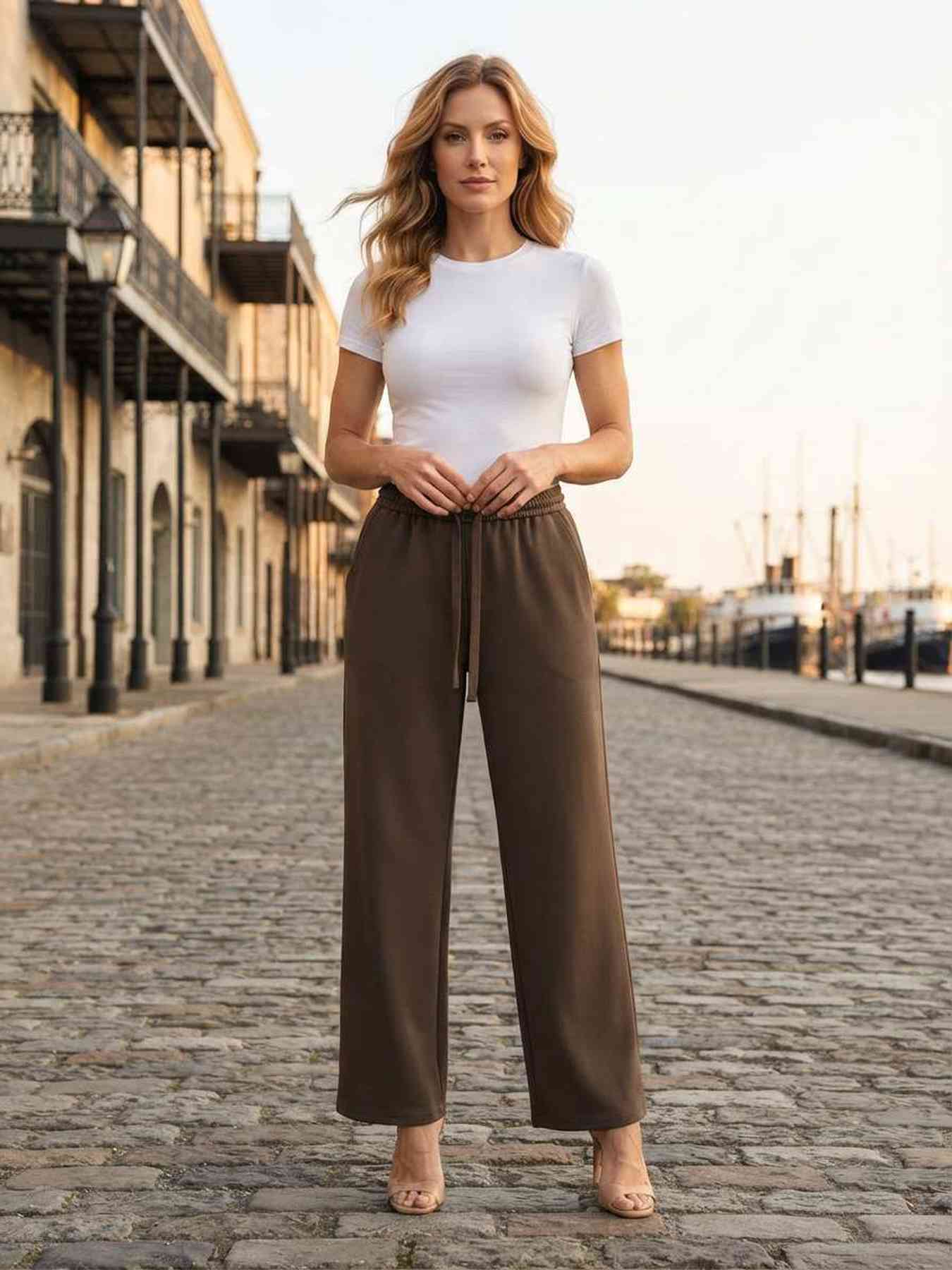 Pantalon décontracté femme jambe droite avec cordon
