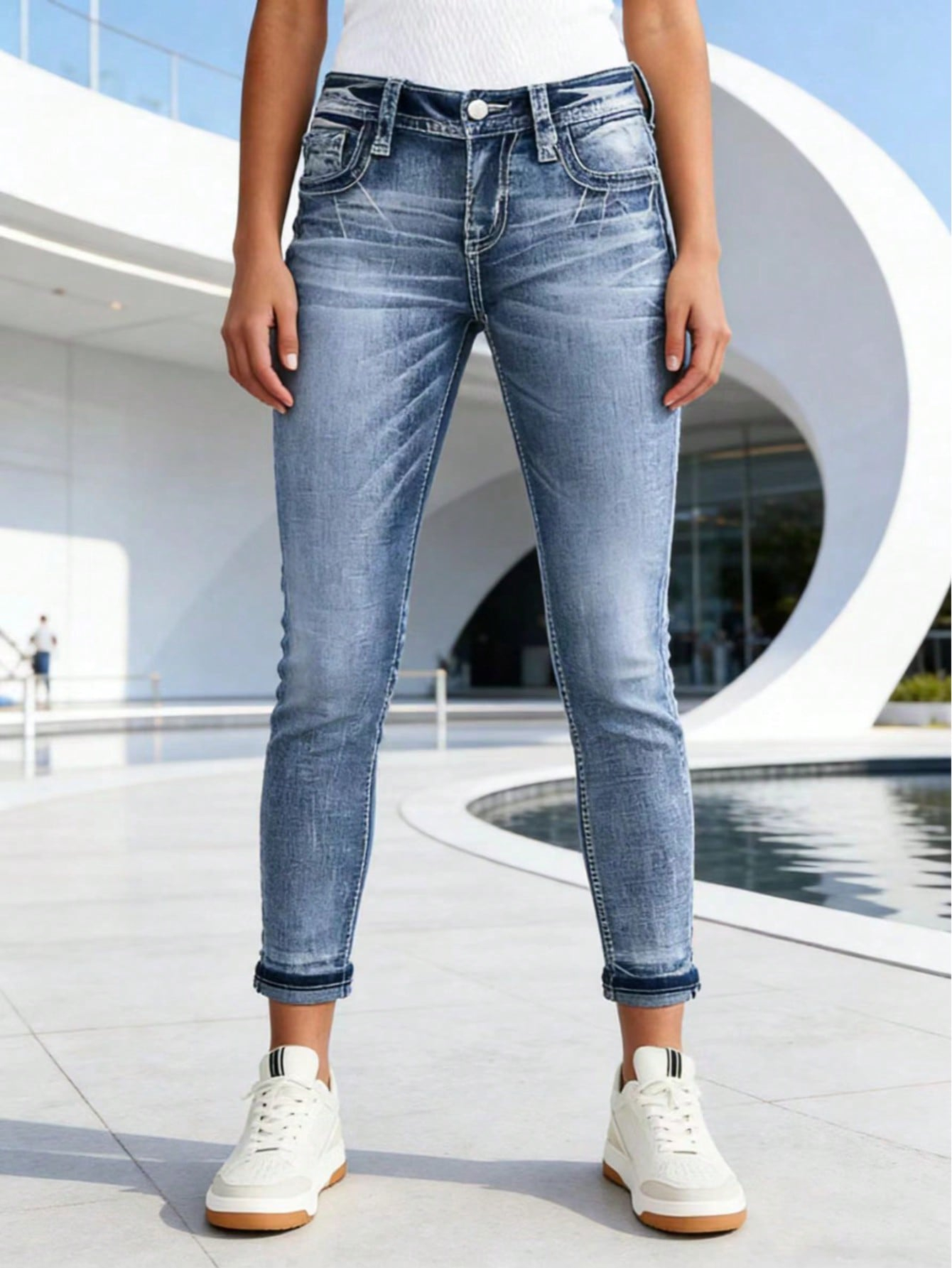 Jean slim cheville retroussée délavé femme casual