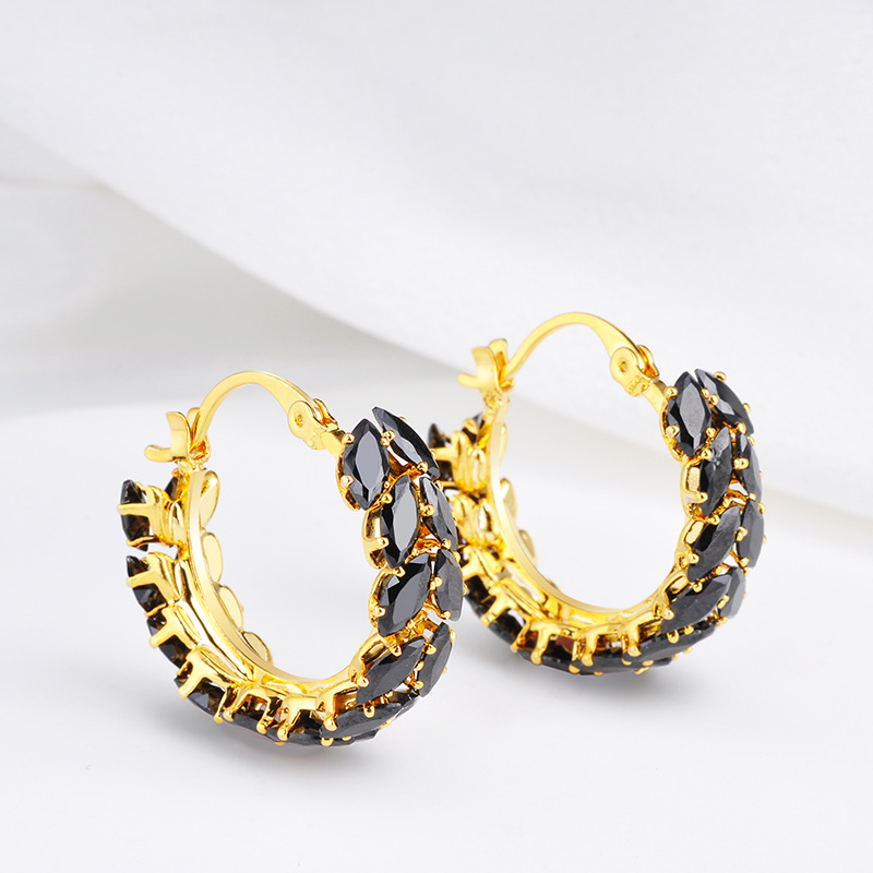 Boucles oreilles zircon noir personnalisé