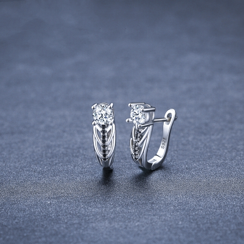 Boucles oreilles creuses zircon cuivre rangée unique