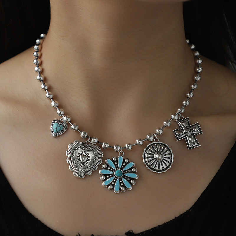 Collier corde cirage turquoise croix vintage