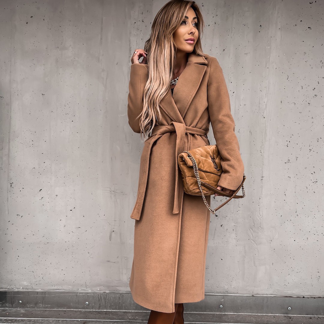 Manteau laine col V lacé long femme