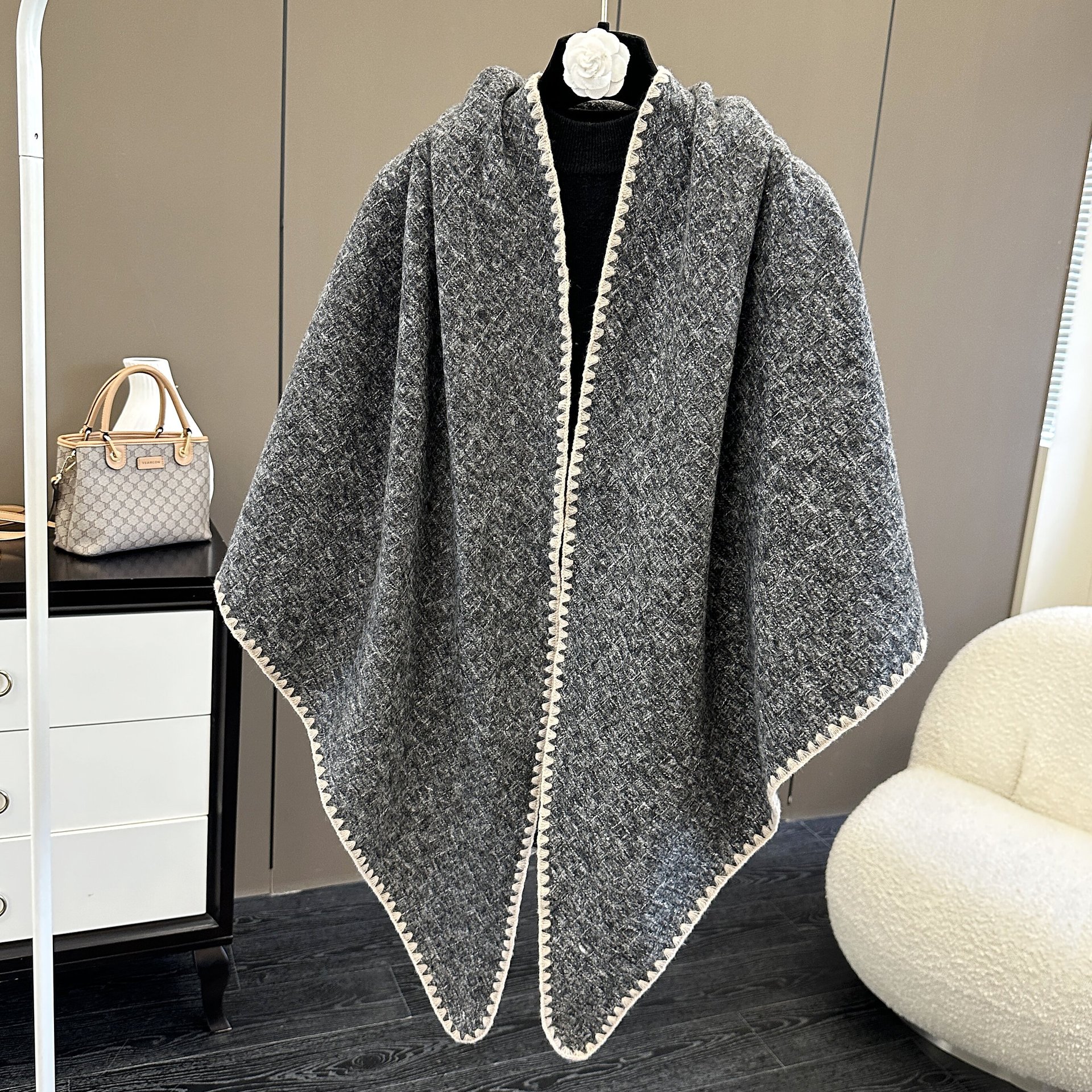 Écharpe mode luxe abordable automne-hiver