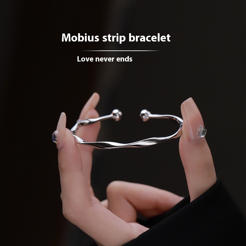 Bracelet Mobius design niche