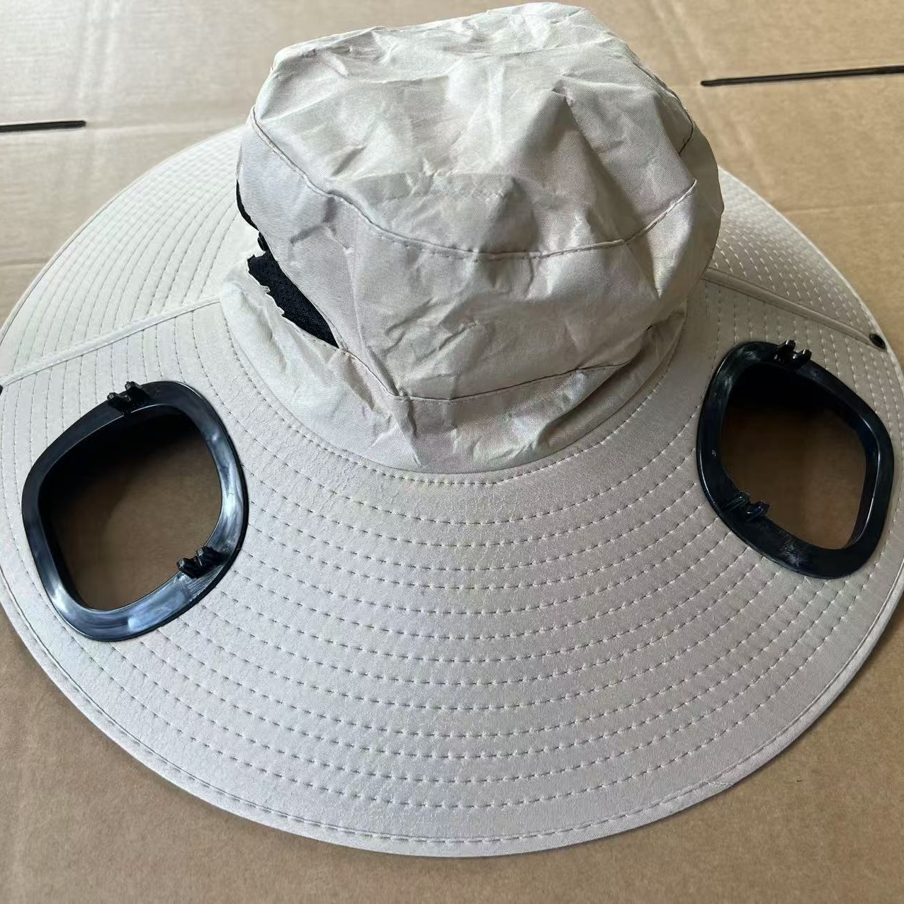 Casquette ventilée solaire grand bord homme