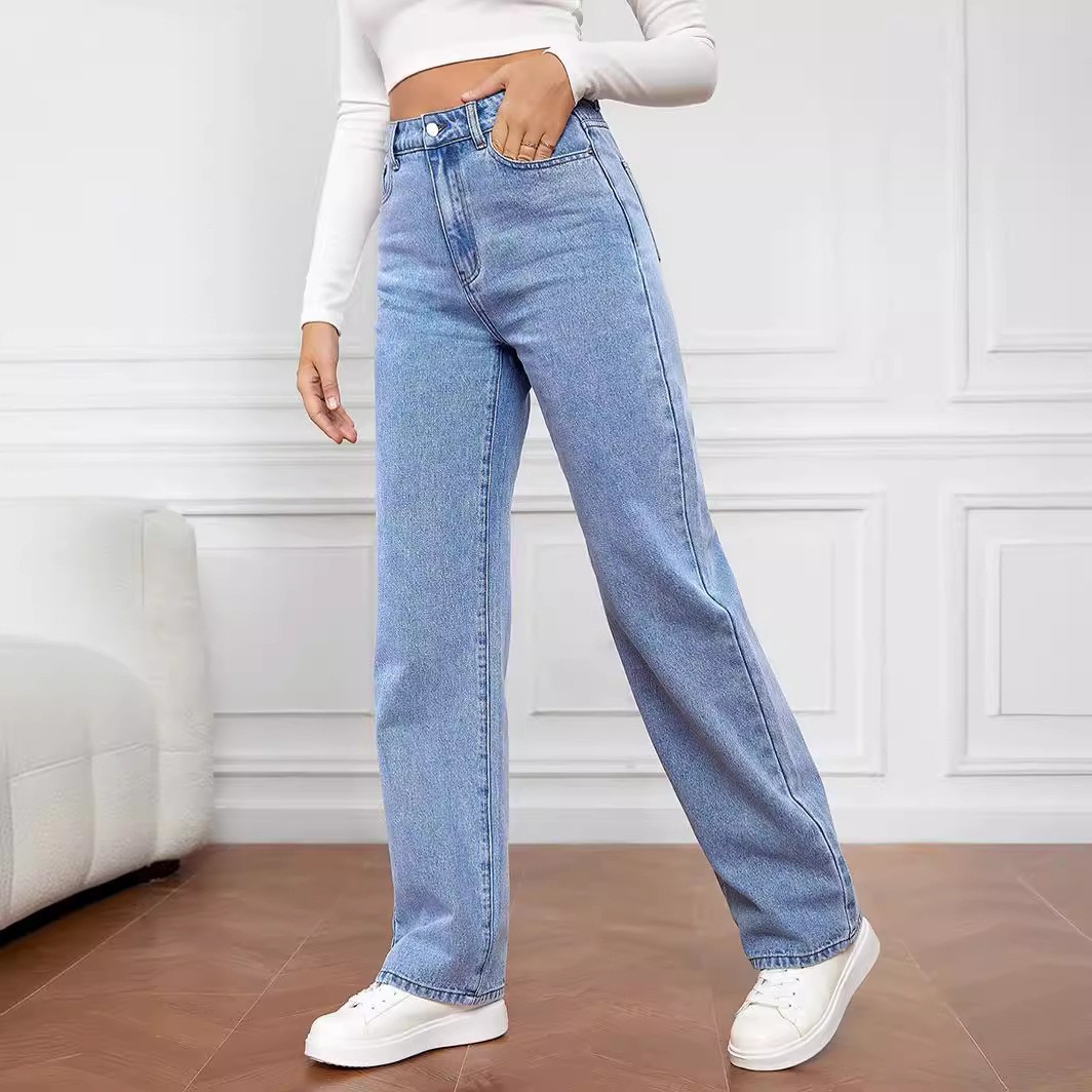 Jean droit délavé taille moyenne femme