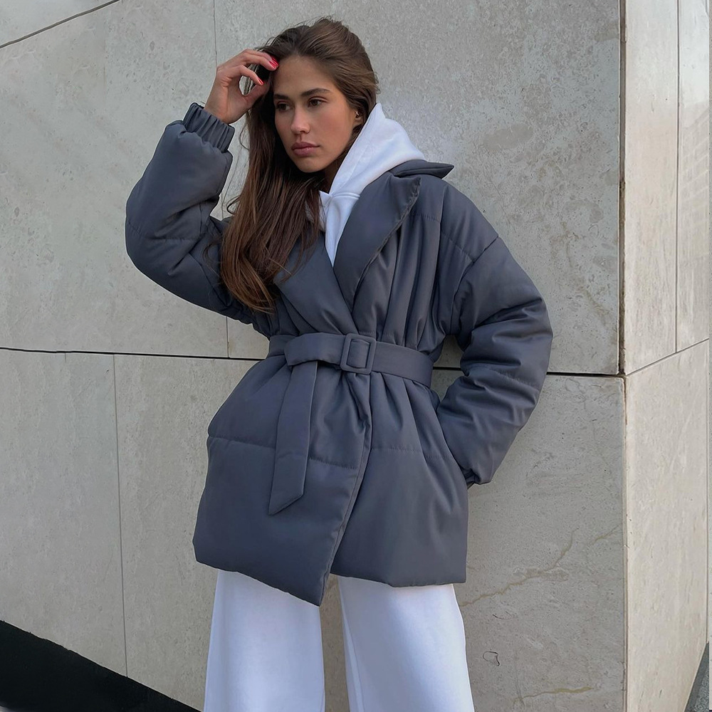 Manteau matelassé cintrés en coton épais couleur unie