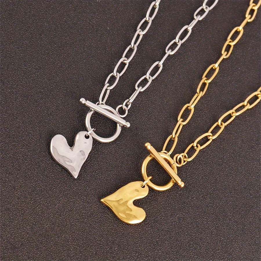 Collier chaîne clavicule boucle amour femme