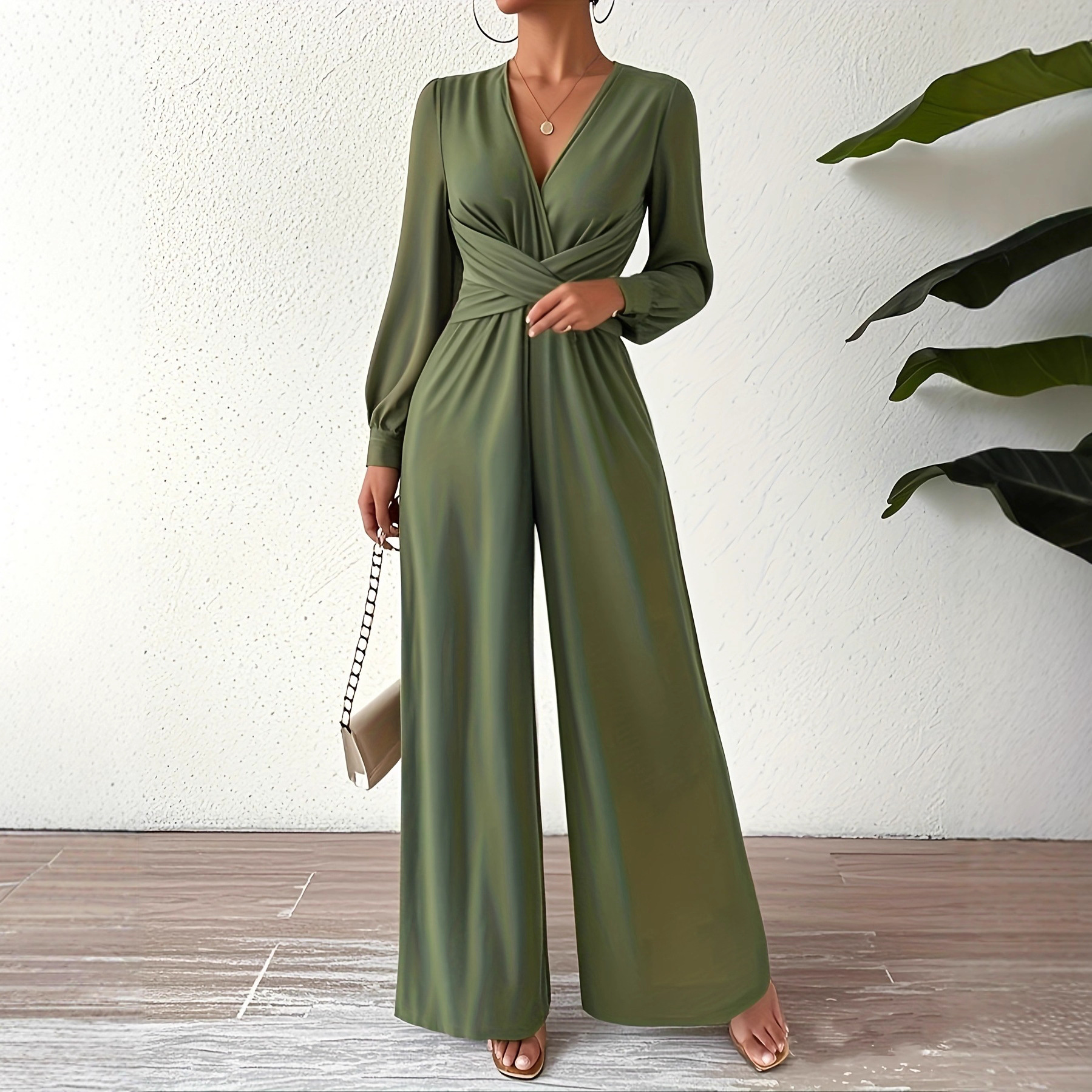 Combinaison femme élégante col V lacée taille