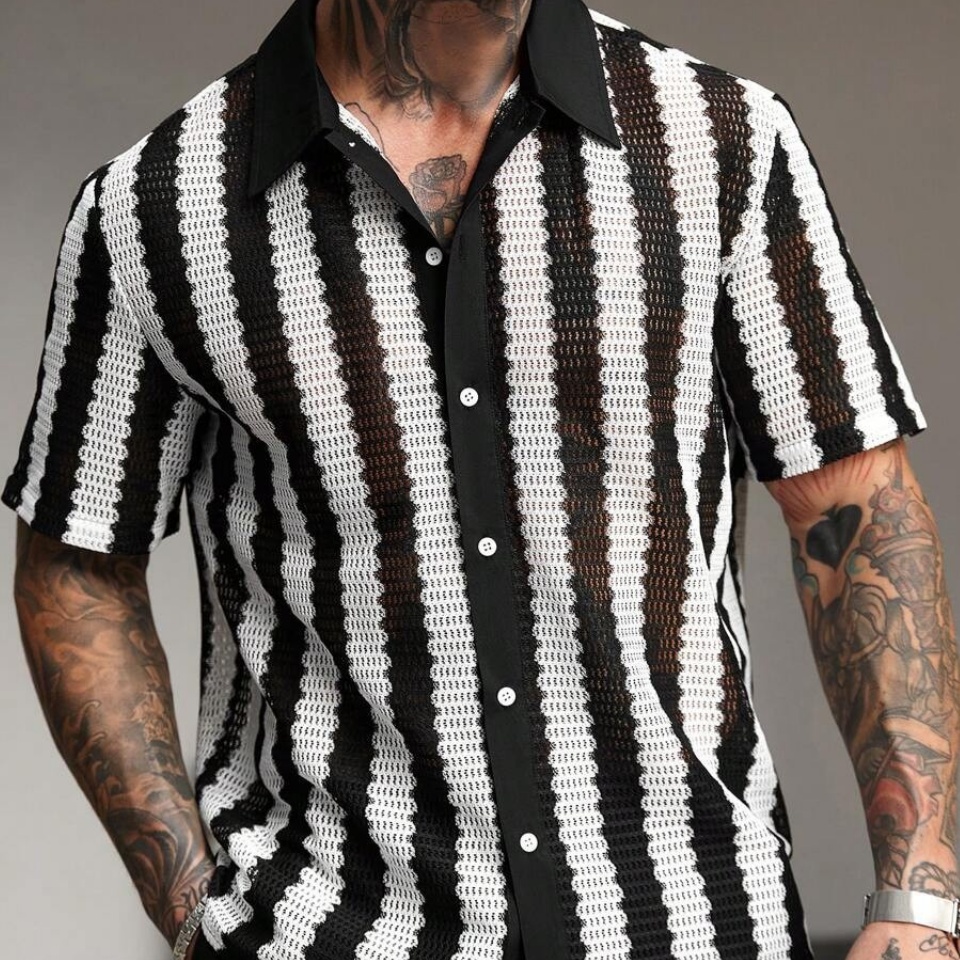 Chemise femme rayures noir blanc ajourée manches courtes