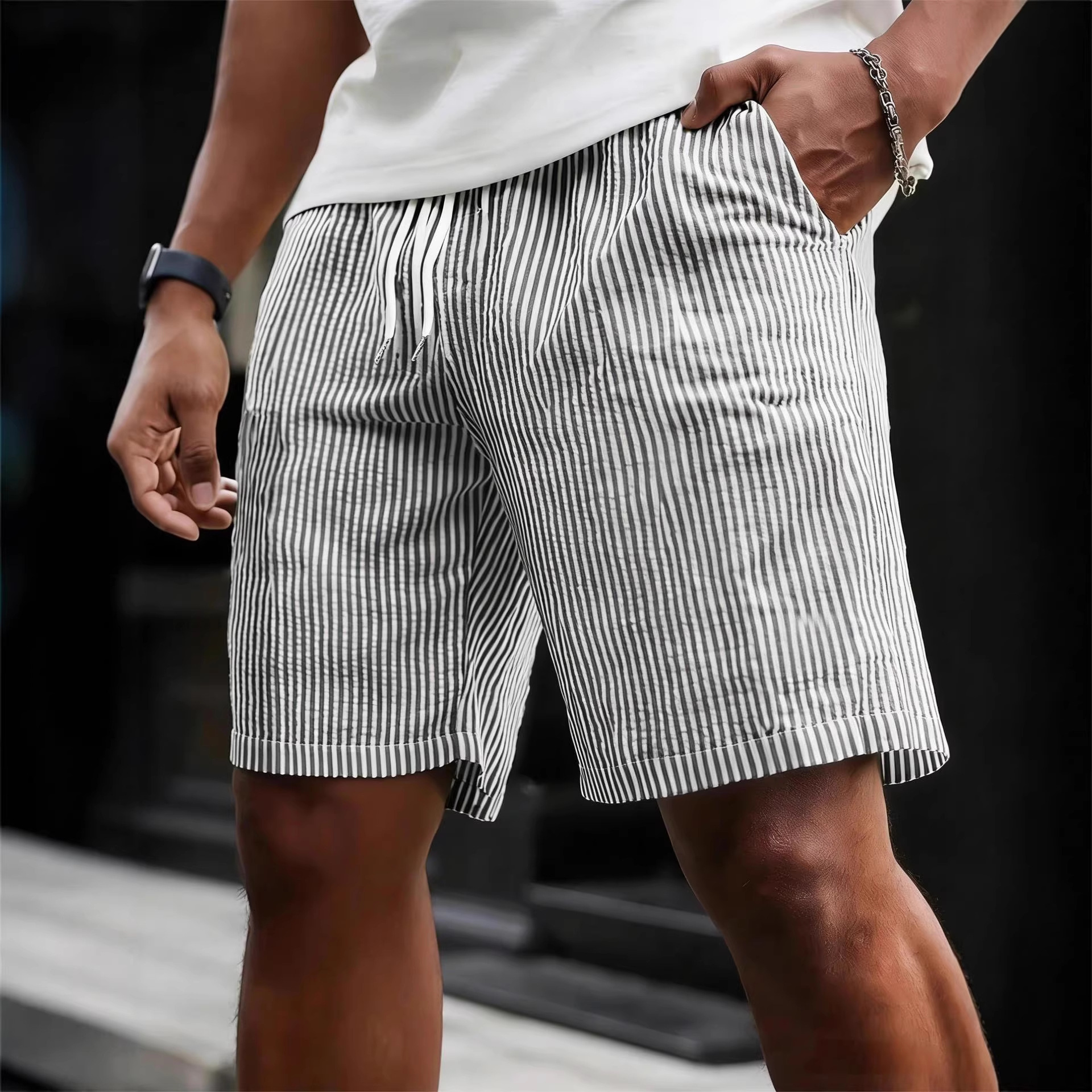 Short cropped rayé à lacets sweatpant minimaliste