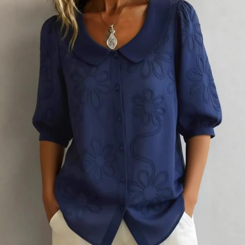 Chemise rétro, boutons, broderie florale, manches mi-longues