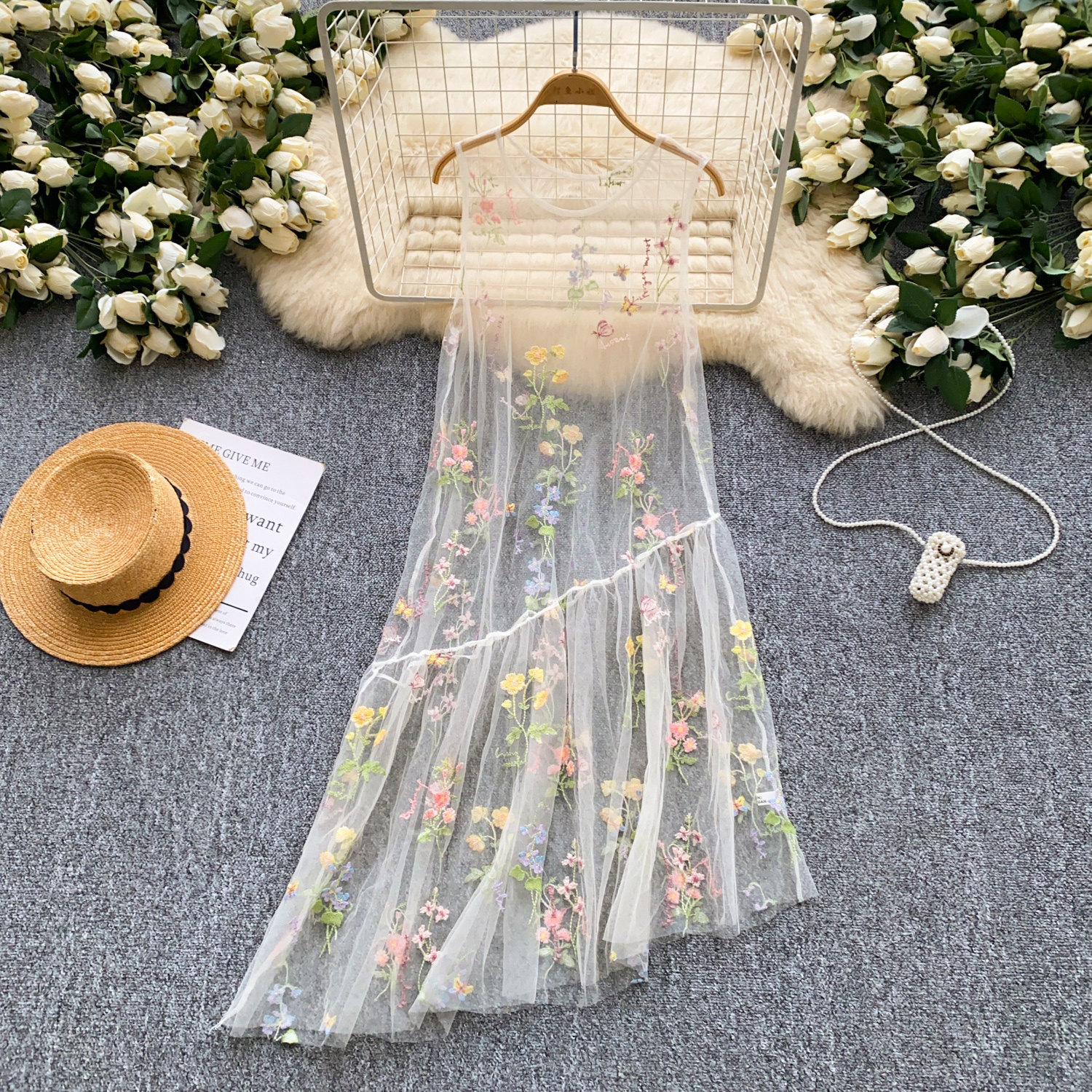 Robe filet florale 3D sans manches style français
