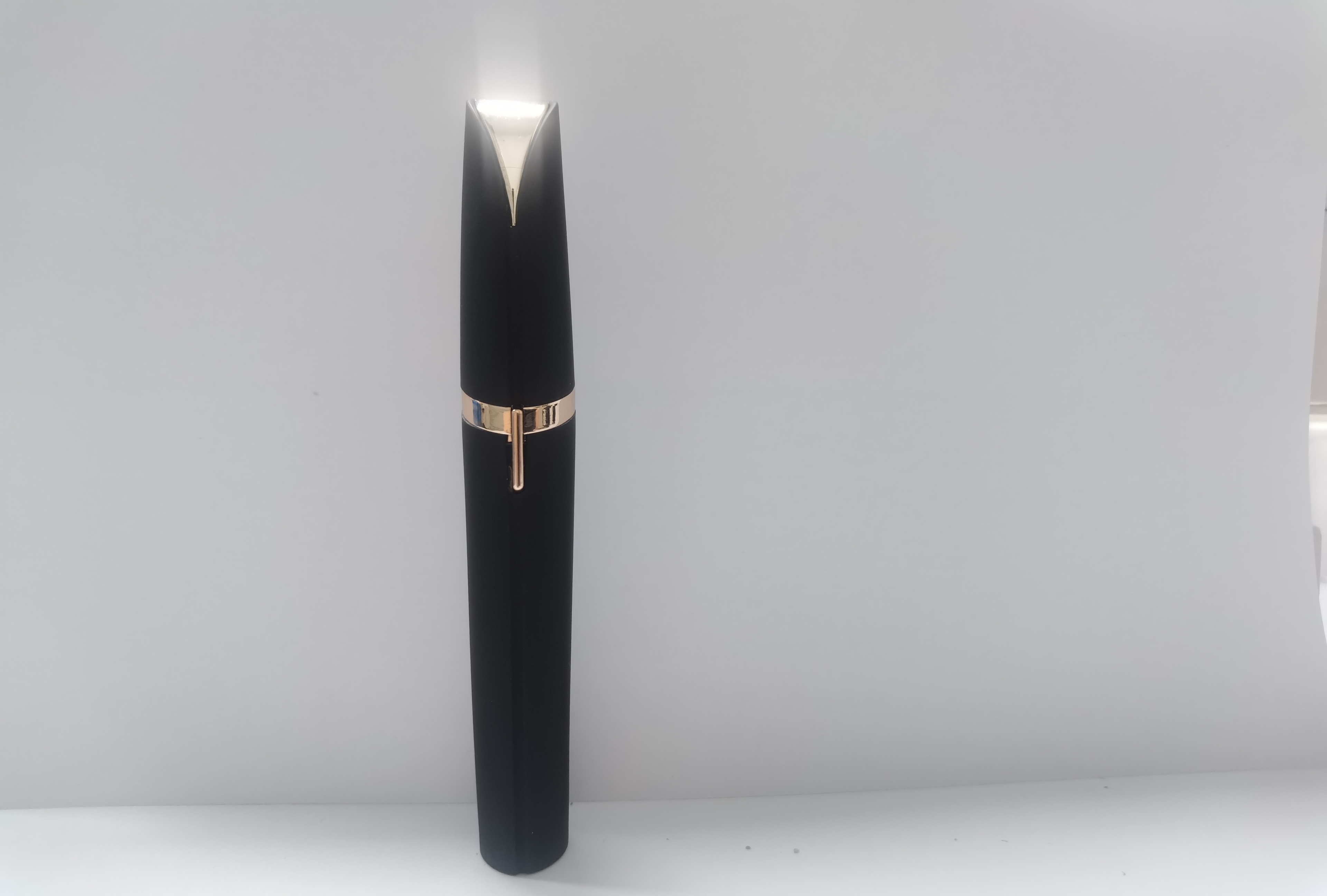 Tondeuse Sourcils Électrique Mini Stylo Sourcils Rasoir Épilateur LED